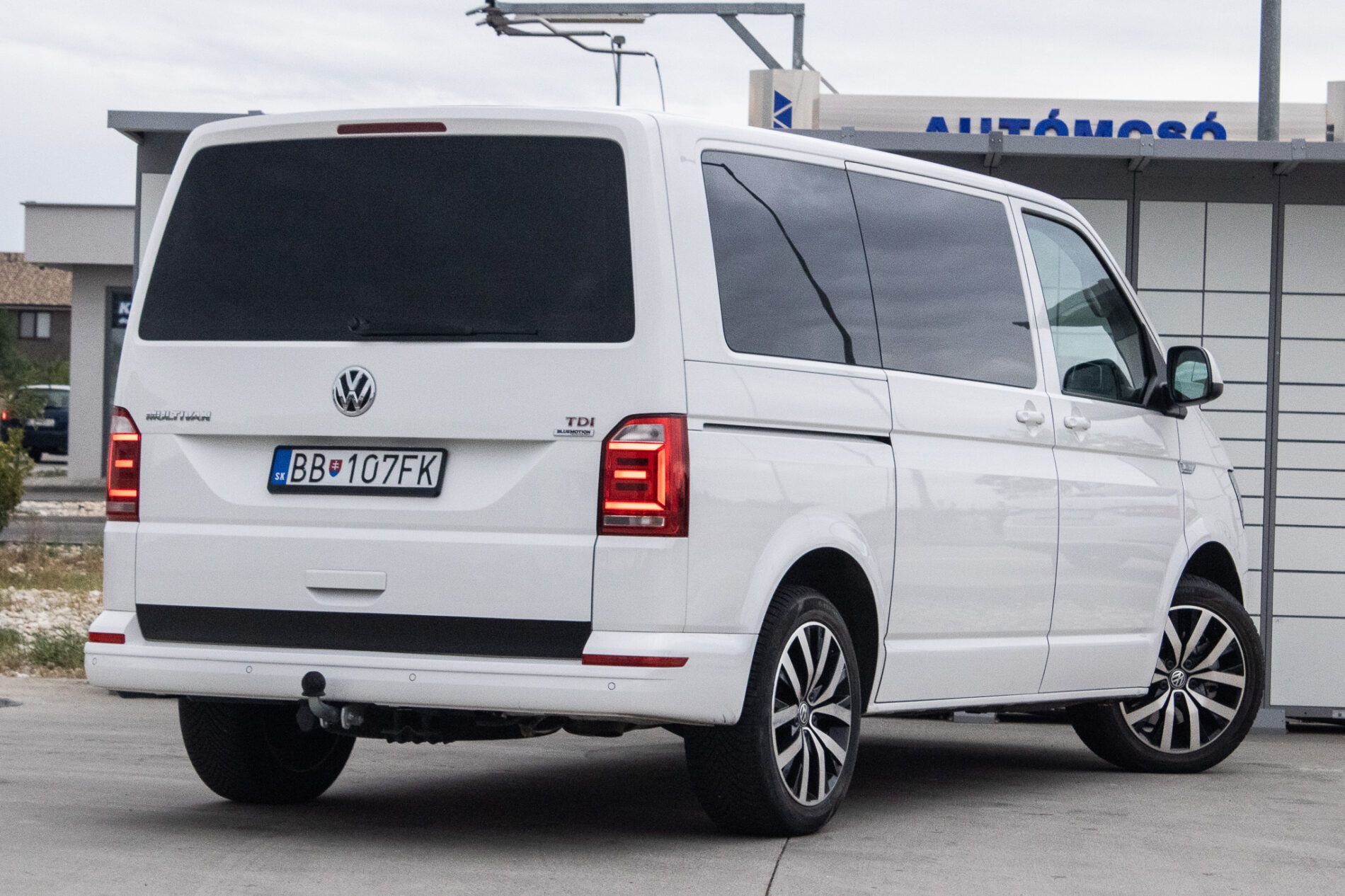 Volkswagen Multivan - fotka 5