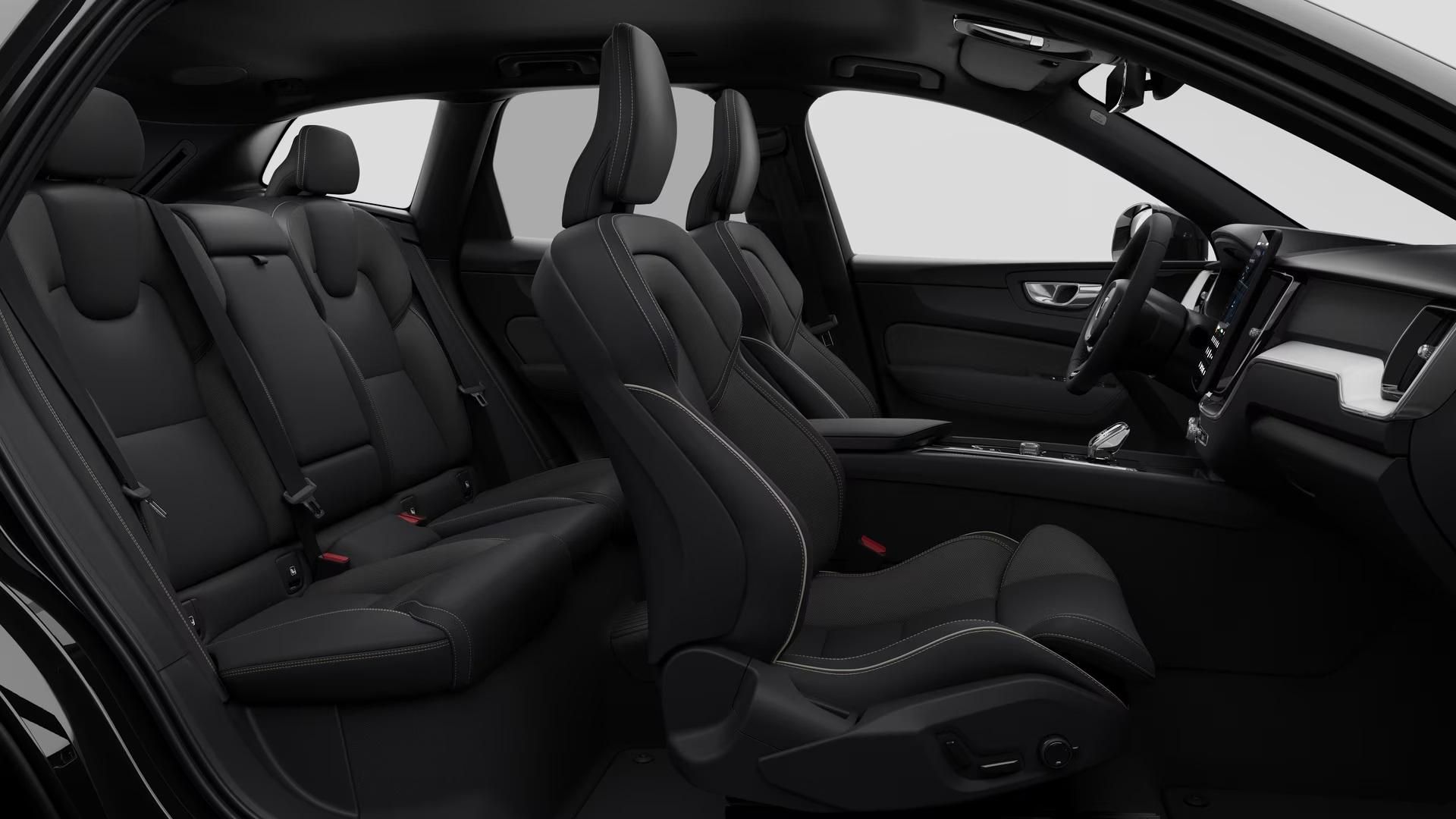 Volvo XC60, T6 AWD AUT PLUS BLACK EDITION - fotka 4