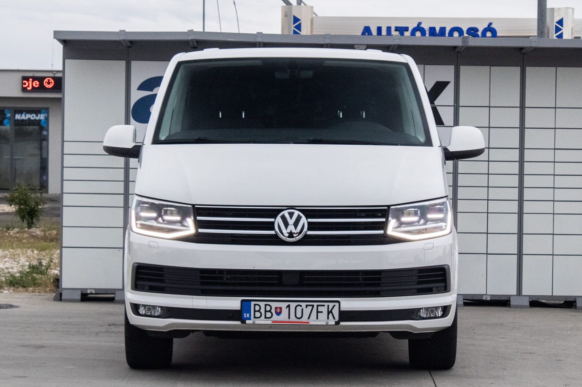 Volkswagen Multivan - fotka 2