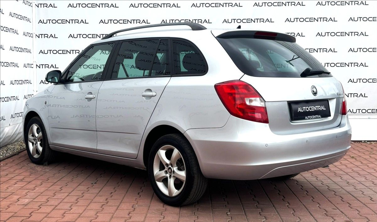 Škoda Fabia, 1,2 tsi Family 77kw -rozvody - fotka 6