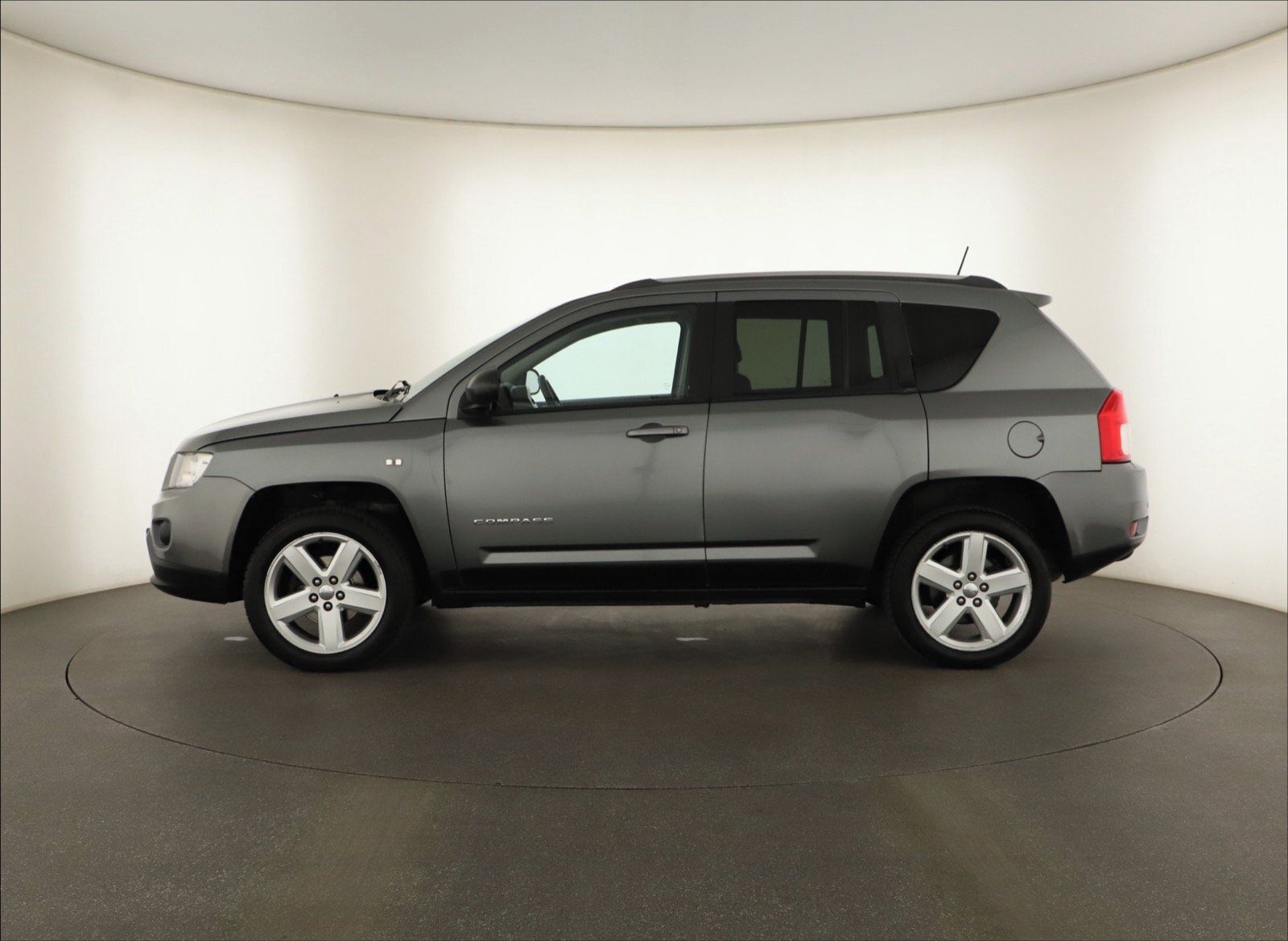 Jeep Compass, 2.2 CRD, Kožené sedačky - fotka 3