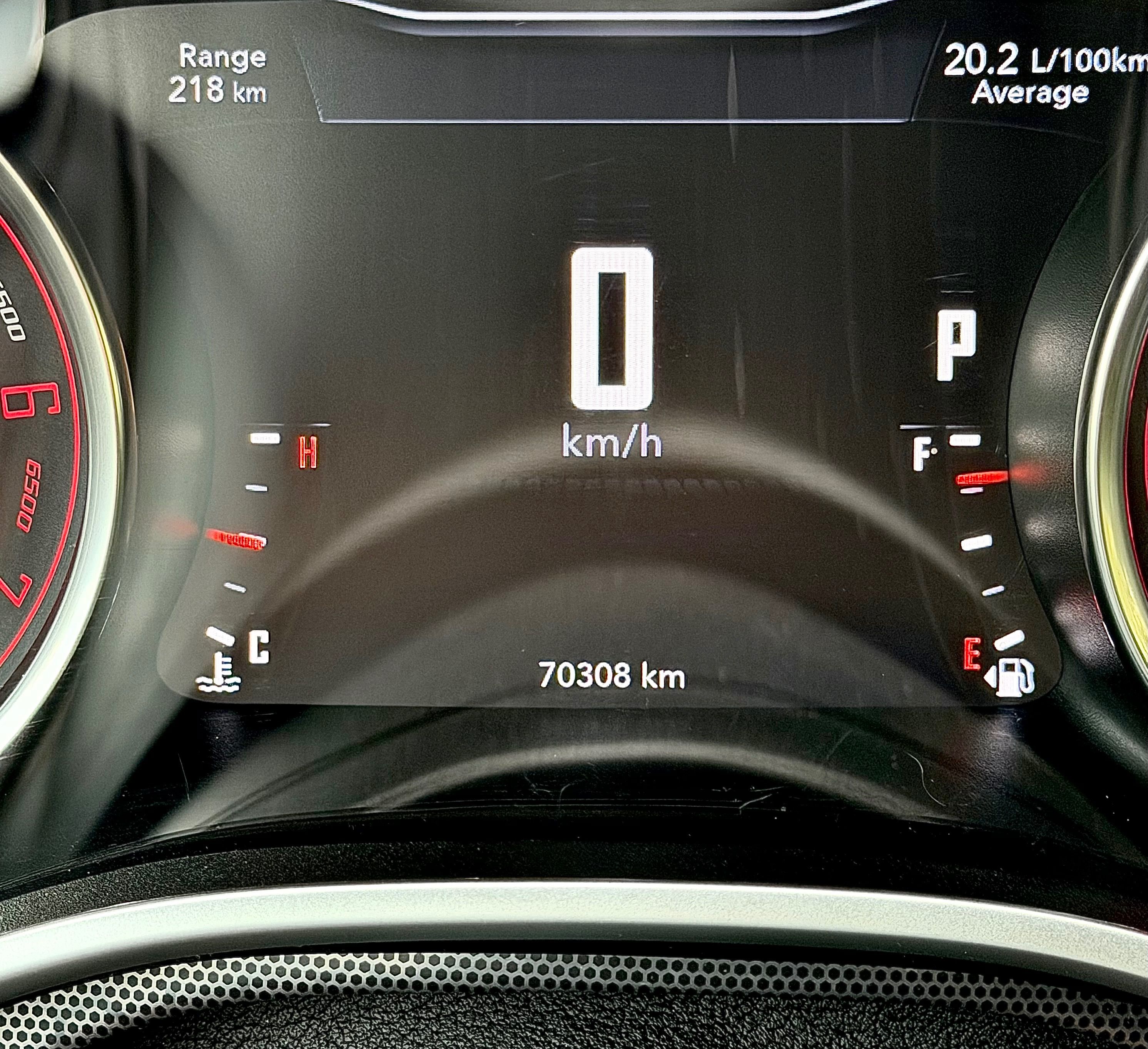 Dodge Challenger, Dodge Challenger 6,4 V8 S/P - fotka 5