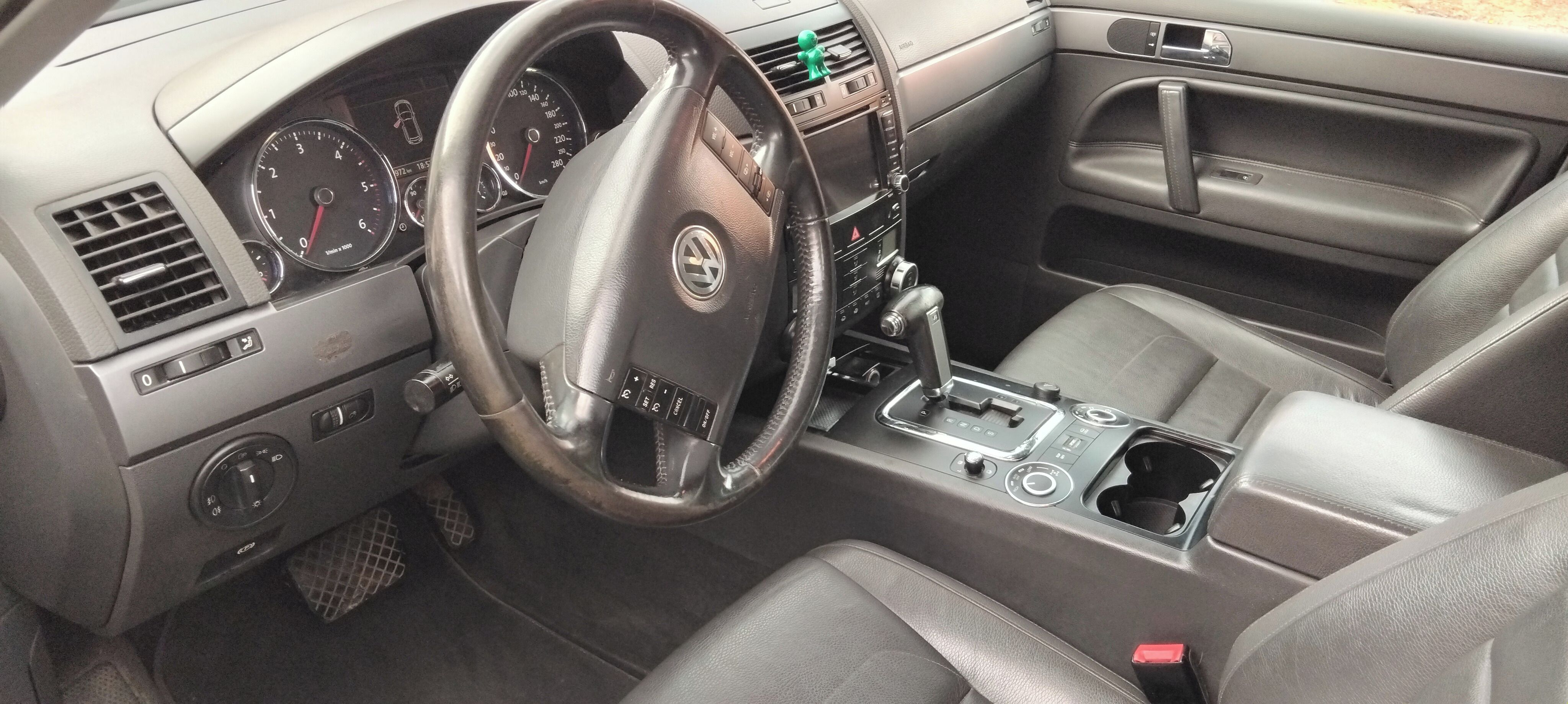 Volkswagen Touareg, 3.0 TDI 165kw - fotka 6