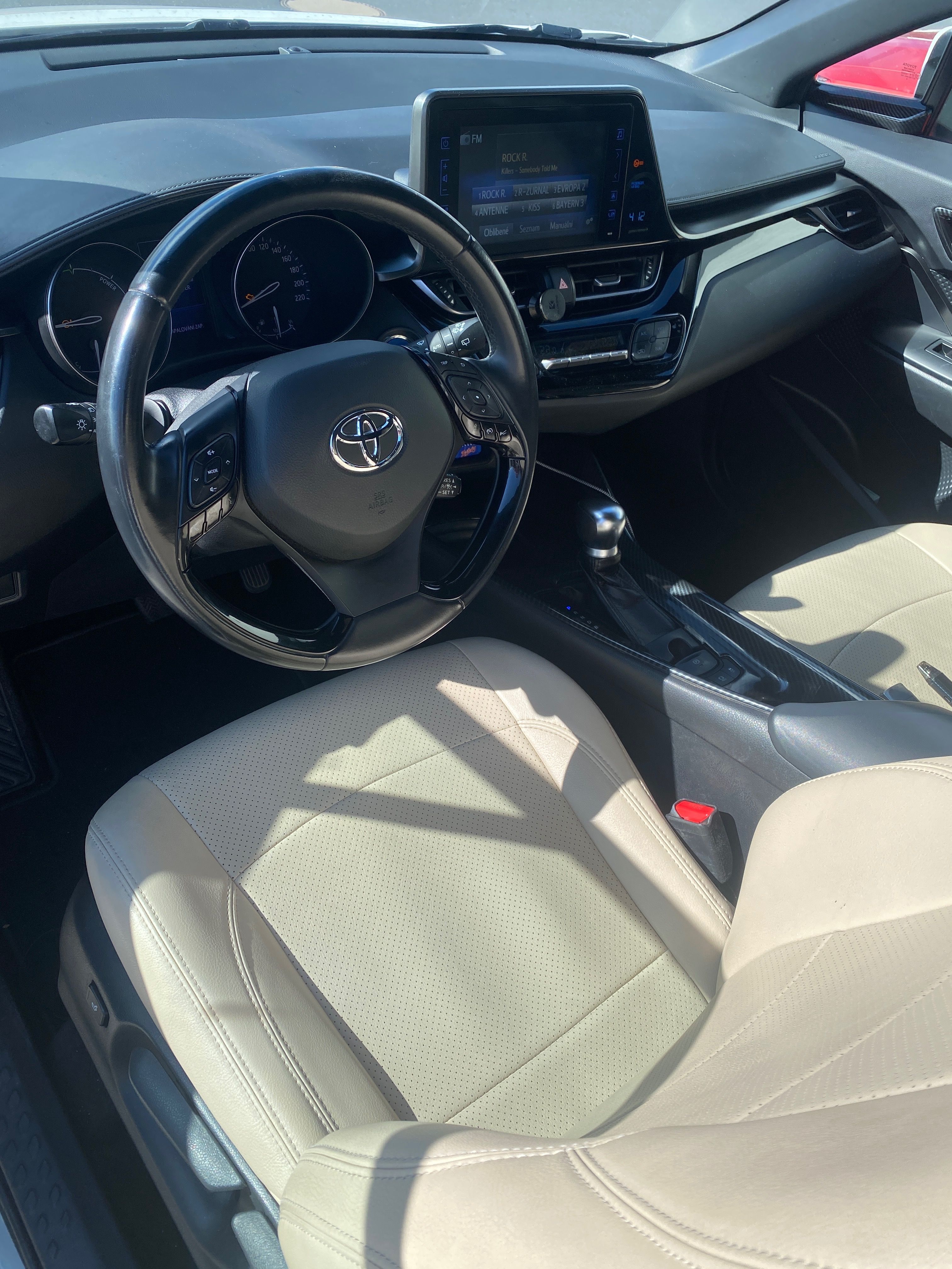 Toyota C-HR, Toyota C-HR Hybrid - fotka 5
