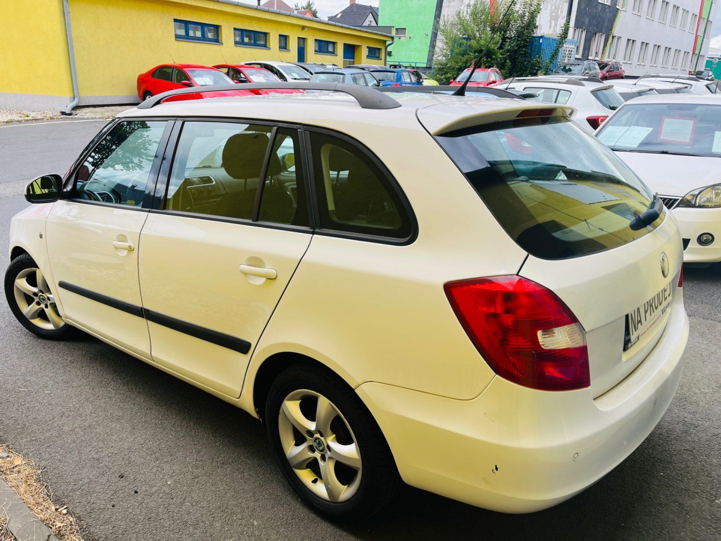 Škoda Fabia, 1.4 16V 63 kW COMBI VÝHŘEV SED - fotka 4