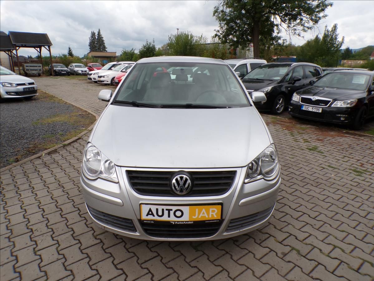 Volkswagen Polo, 1,2 12V  KLIMA - fotka 3