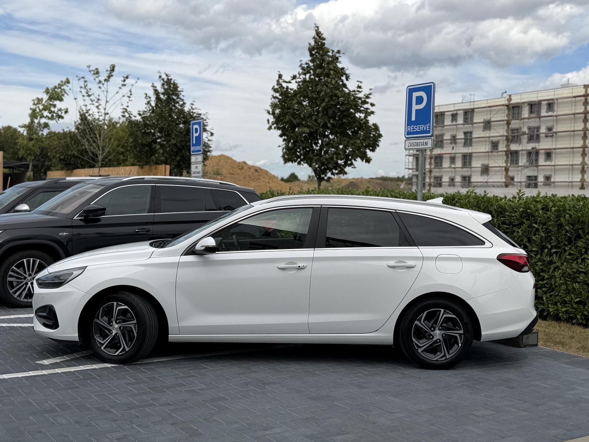Hyundai i30, 1.0 t-gdi 88 kw/DPH/tažné - fotka 2