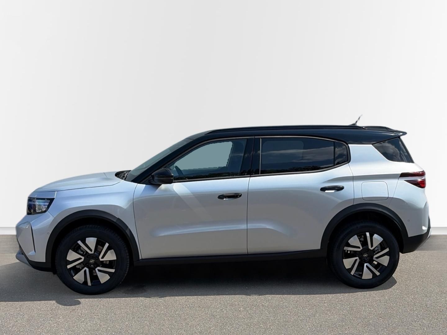 Opel Frontera, 1.2TURBO 1.2 107kW GS - fotka 2