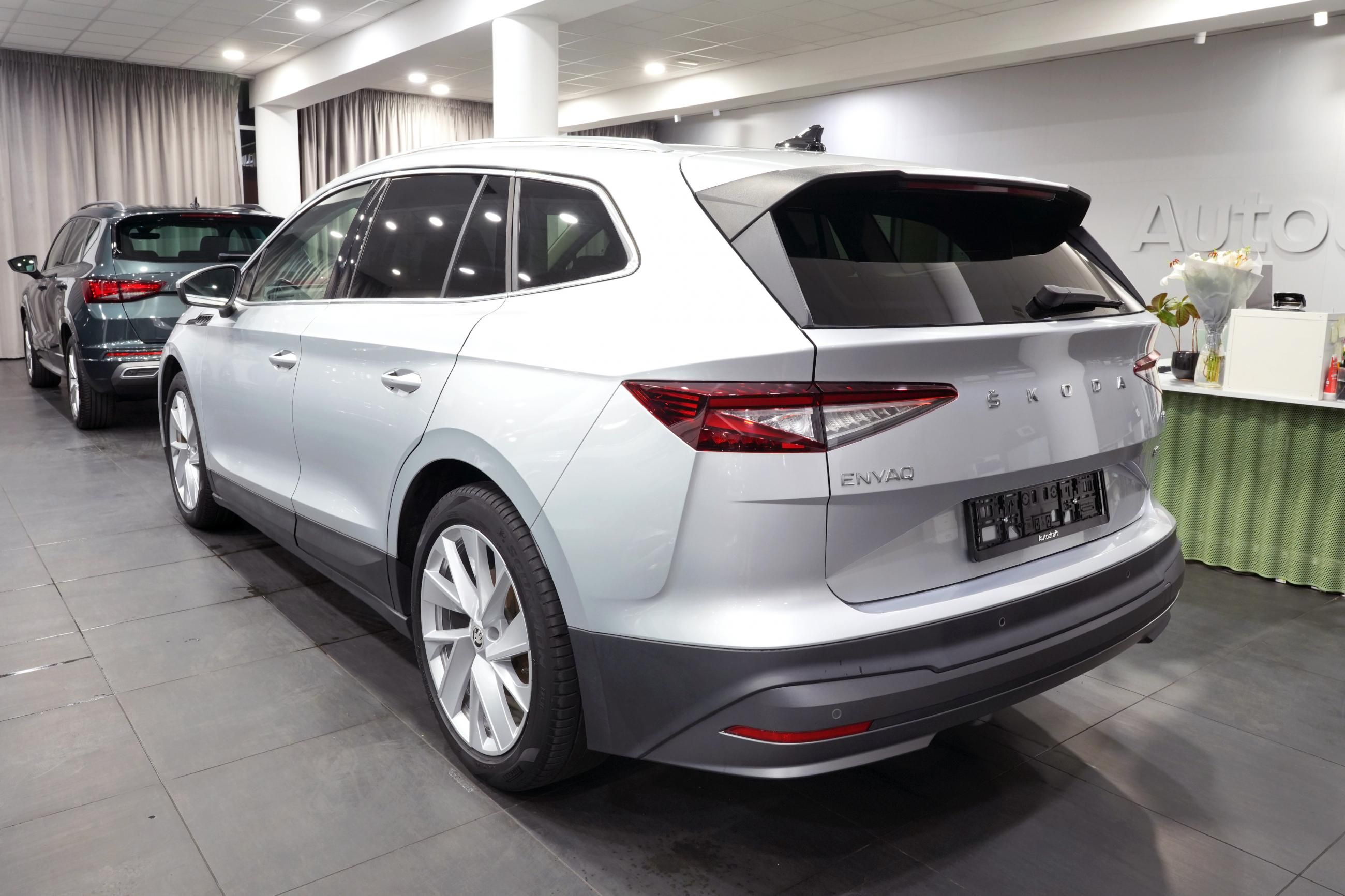 Škoda Enyaq iV, iV 80x 195kW 4x4 / Tažné / - fotka 5