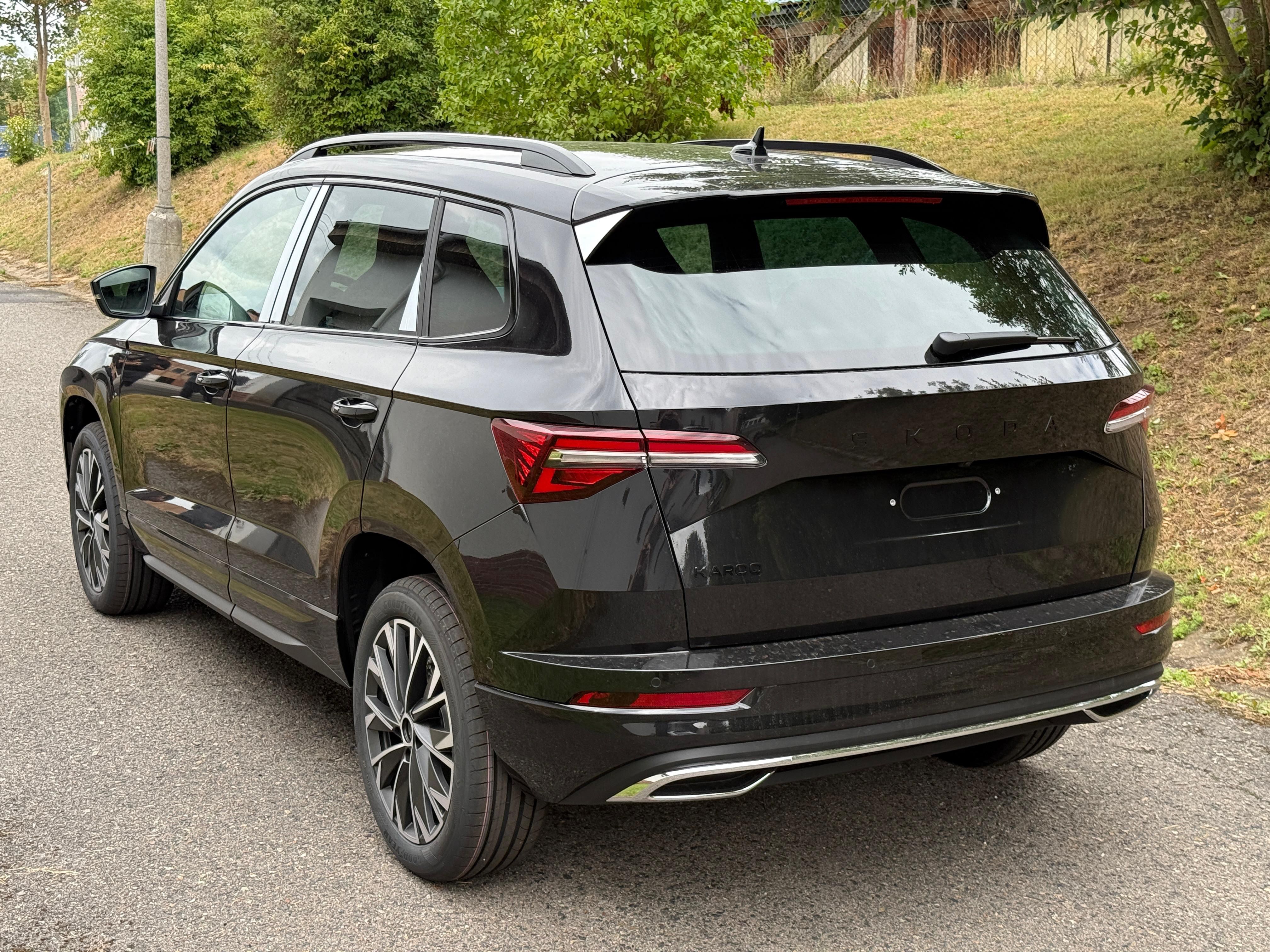 Škoda Karoq, 1,5 TSI 110 kW DSG Sportline - fotka 3