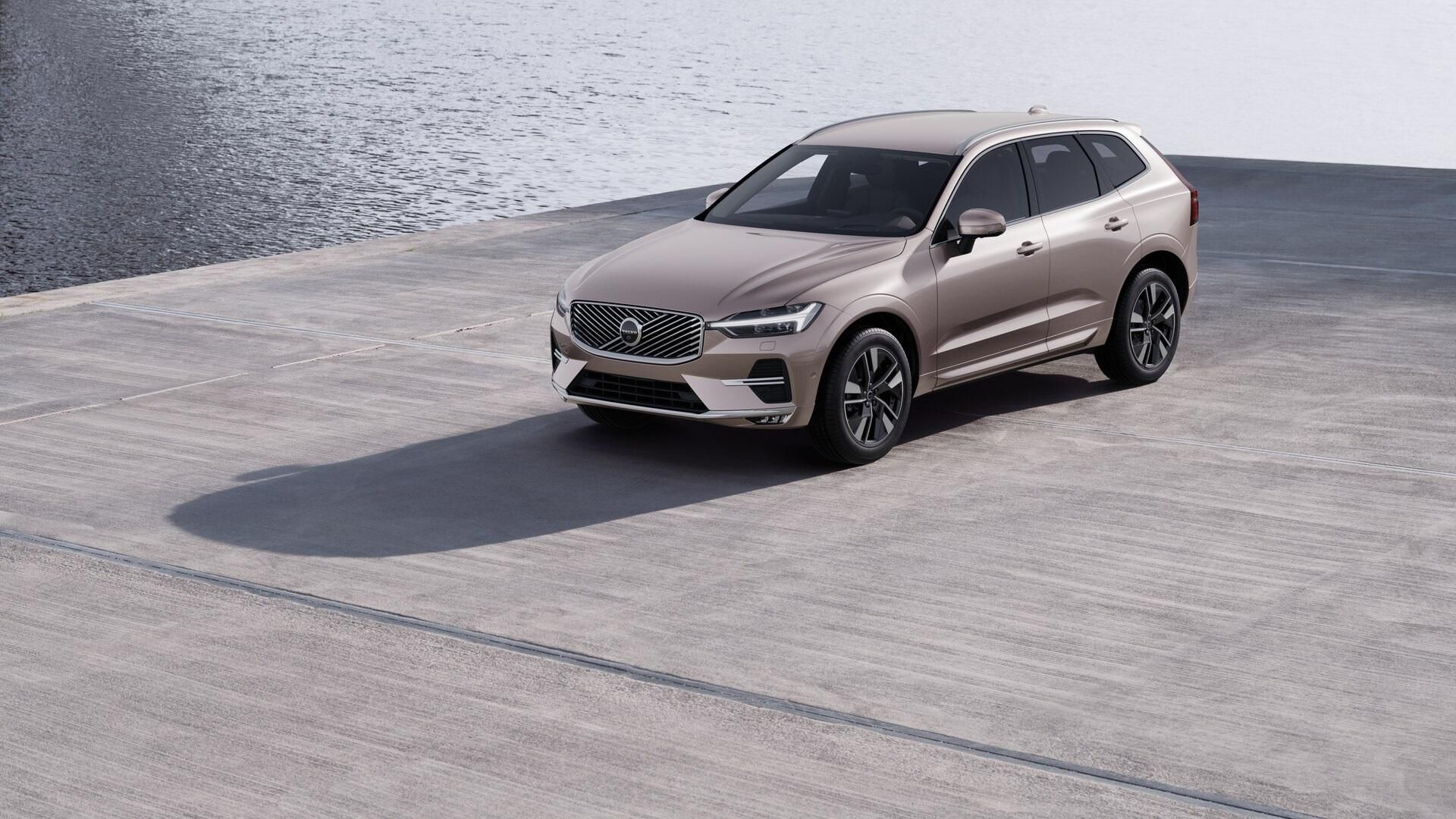 Volvo XC60, B5 AWD AUT BRIGHT PLUS - fotka 2
