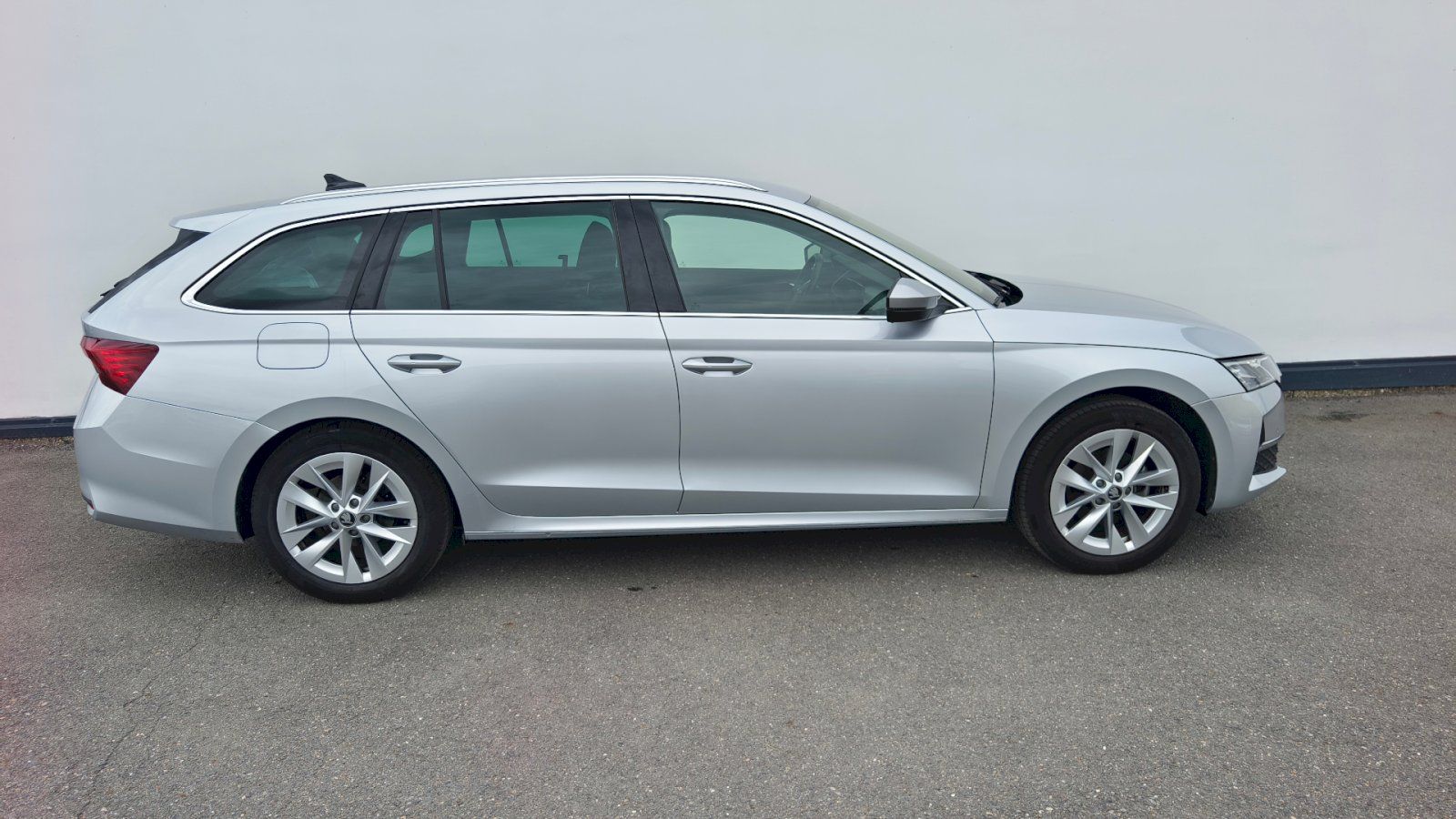 Škoda Octavia, OCT.COMBI TOP SELECTION 1,5 TS - fotka 6