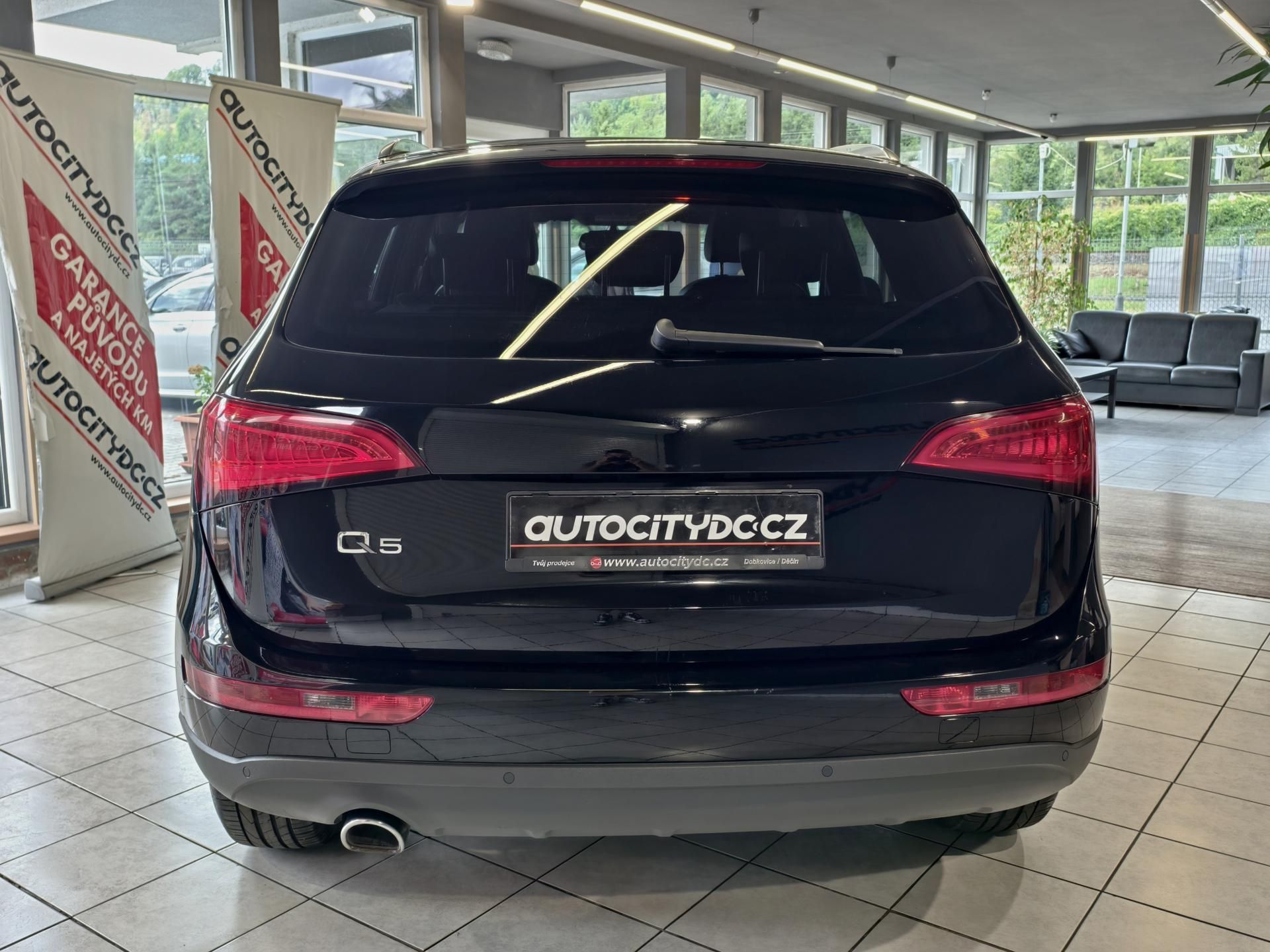 Audi Q5, 2.0 TDi 130kW A/T, QUTTRO, ČR - fotka 6