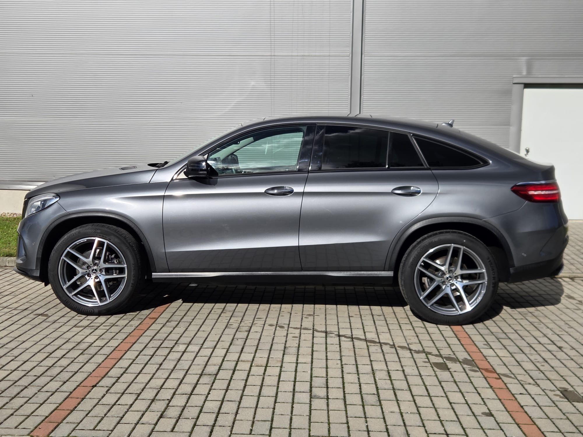 Mercedes-Benz GLE, 350 d AMG 4MATIC - fotka 3