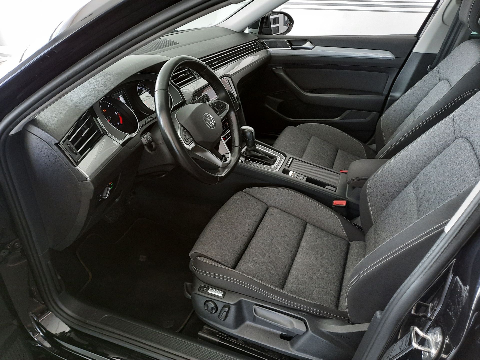 Volkswagen Passat Variant, 2.0 TDI (110kW/150k) DSG, Busi - fotka 6