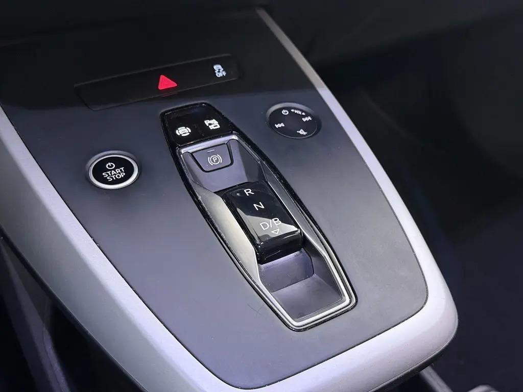 Audi Q4 e-tron, 150kW 77kWh Tepelko TZ DPH - fotka 6