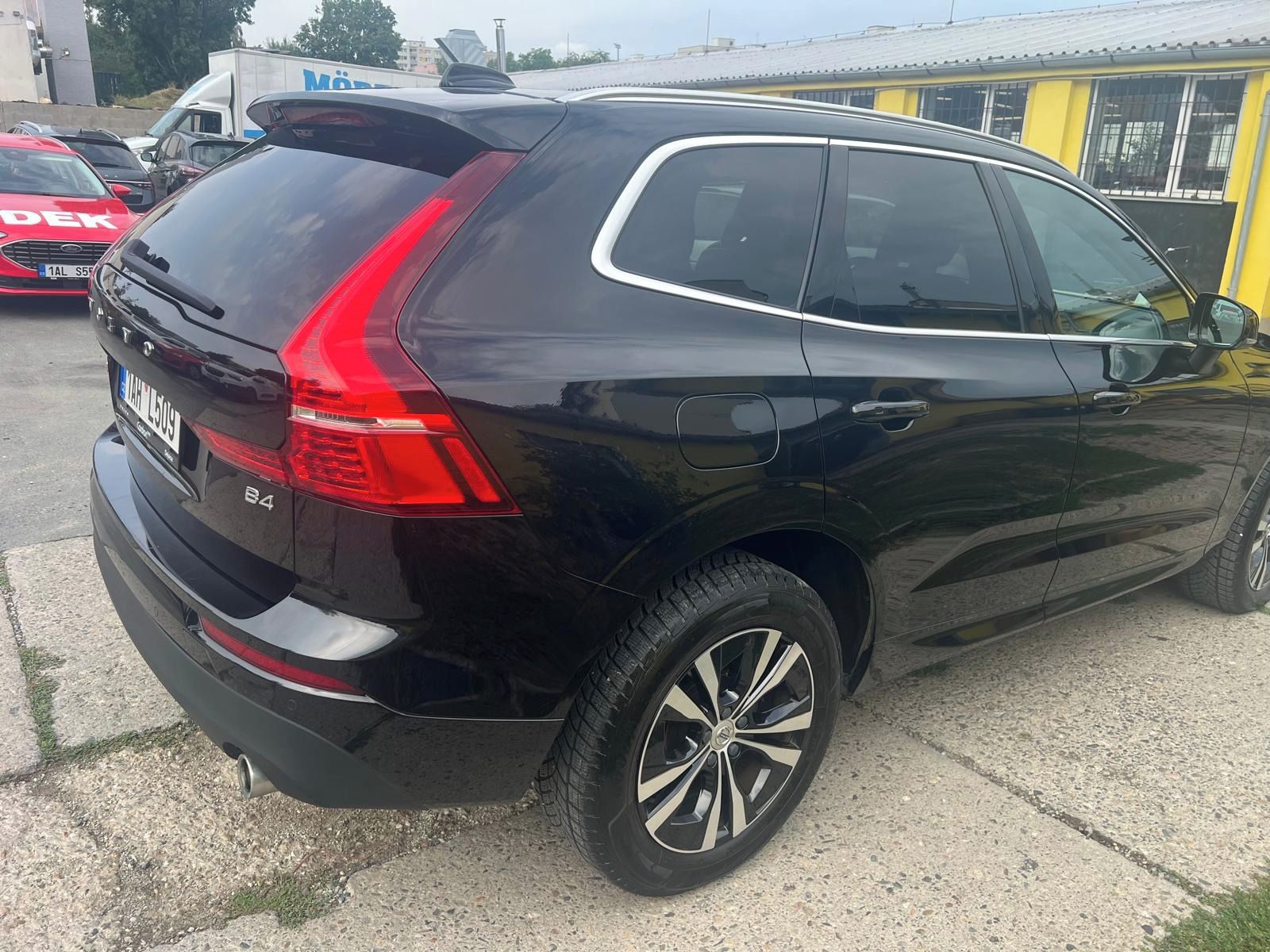 Volvo XC60, XC60 B4 D 145 kW - fotka 6