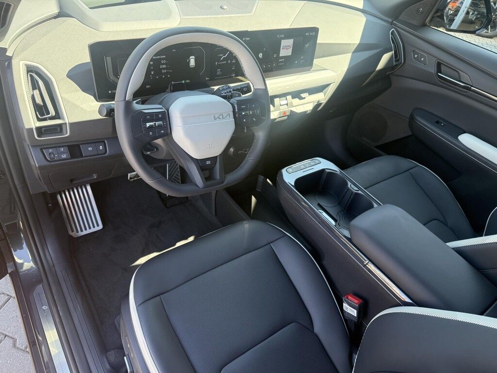 Kia EV5, GT-LINE 195 KW + 81,4 KWH 4x4 - fotka 4
