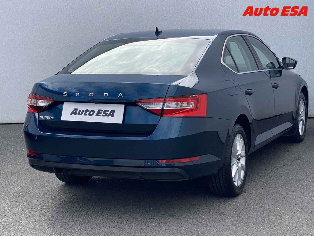 Škoda Superb, 2.0 TDi,ČR,Style - fotka 4
