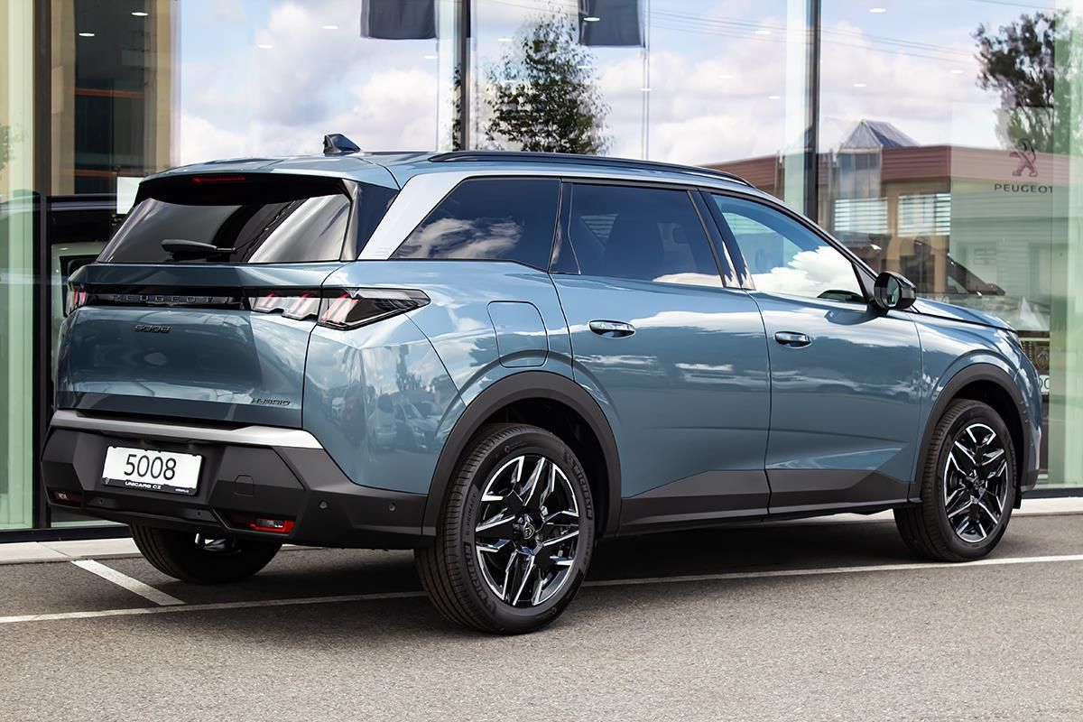 Peugeot 5008, 1,2 ALLURE Hybrid 145 e-DCS6 - fotka 5