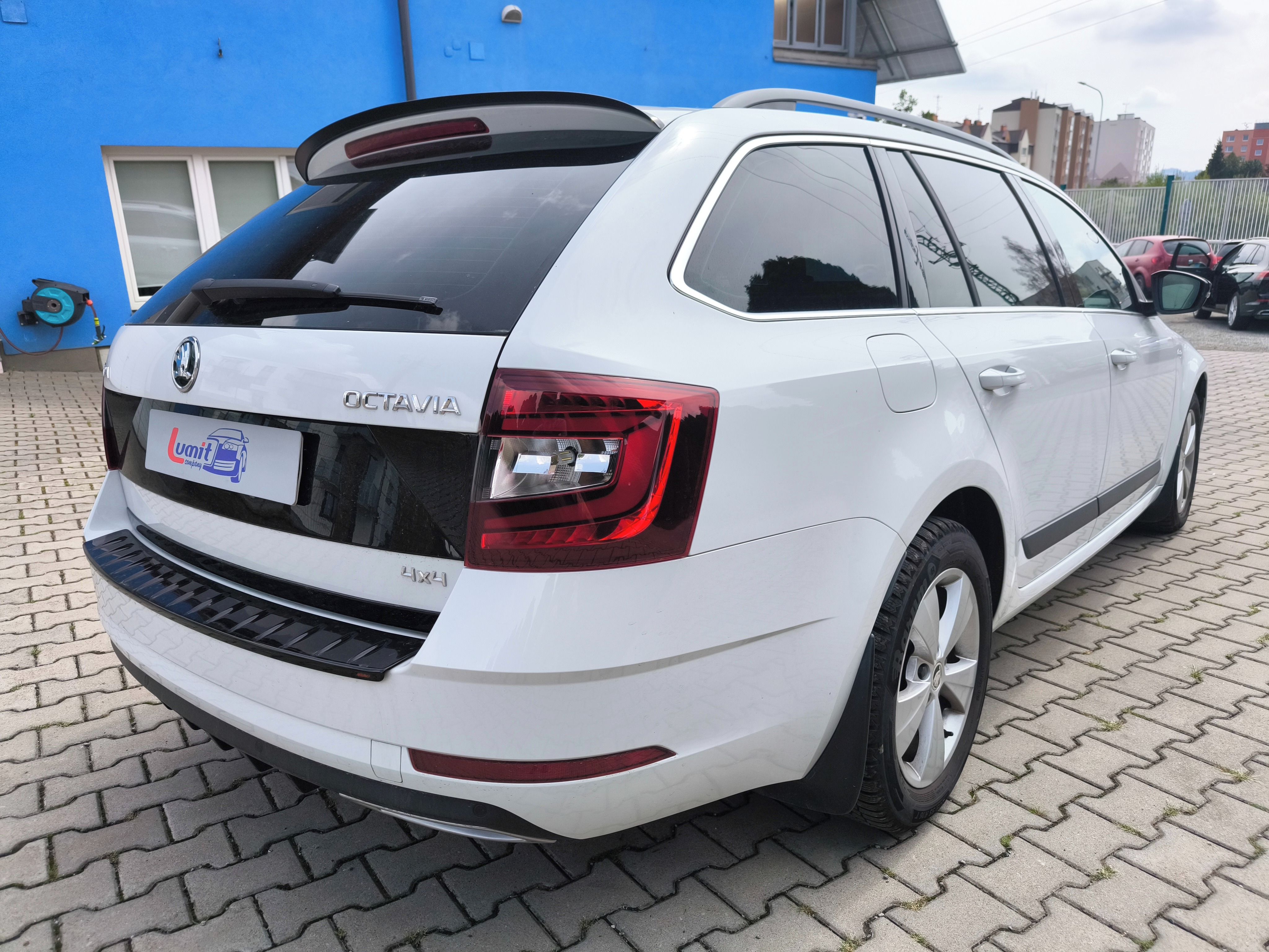 Škoda Octavia, 2.0 TDi 135kW L&K 4x4 DSG - fotka 5