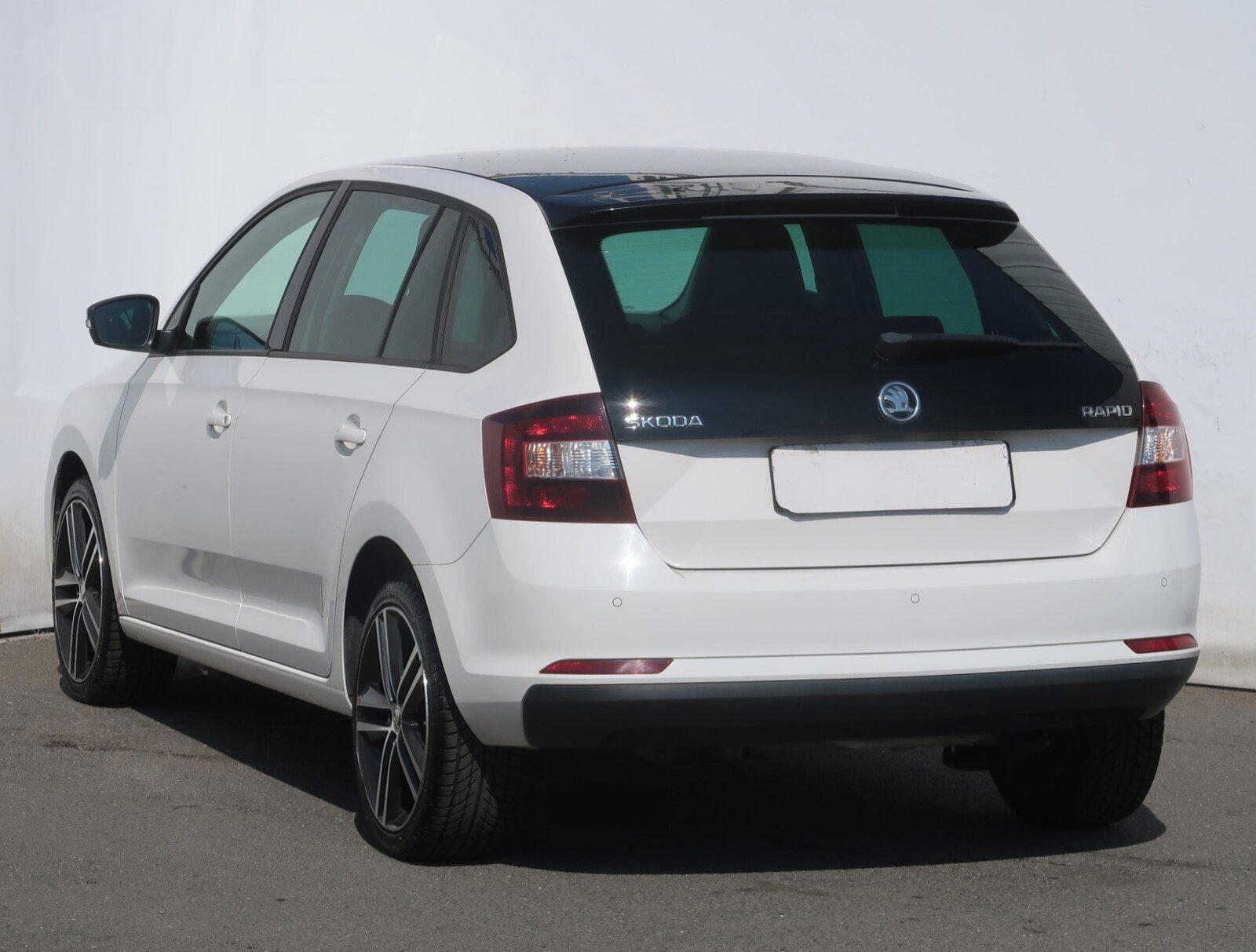 Škoda Rapid, 1.4 TSI, Automat, Navi - fotka 4