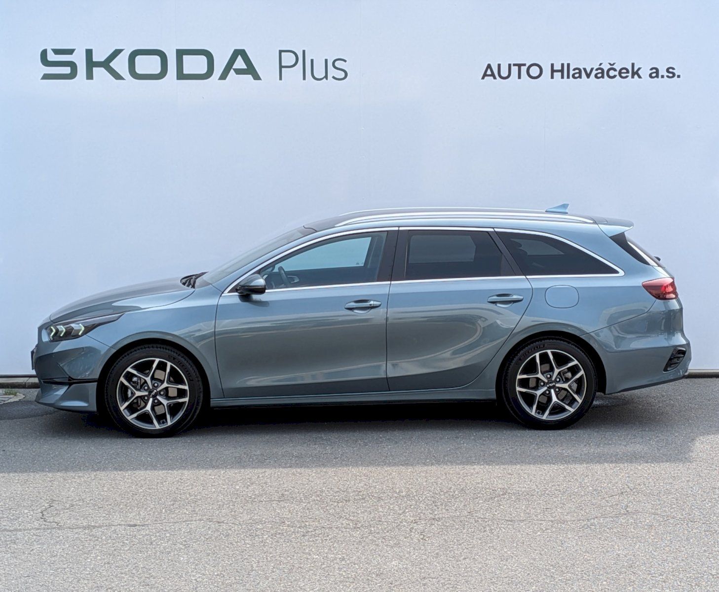 Kia Cee´d, 1.5 T-GDi  103kW TOP 7DCT - fotka 3