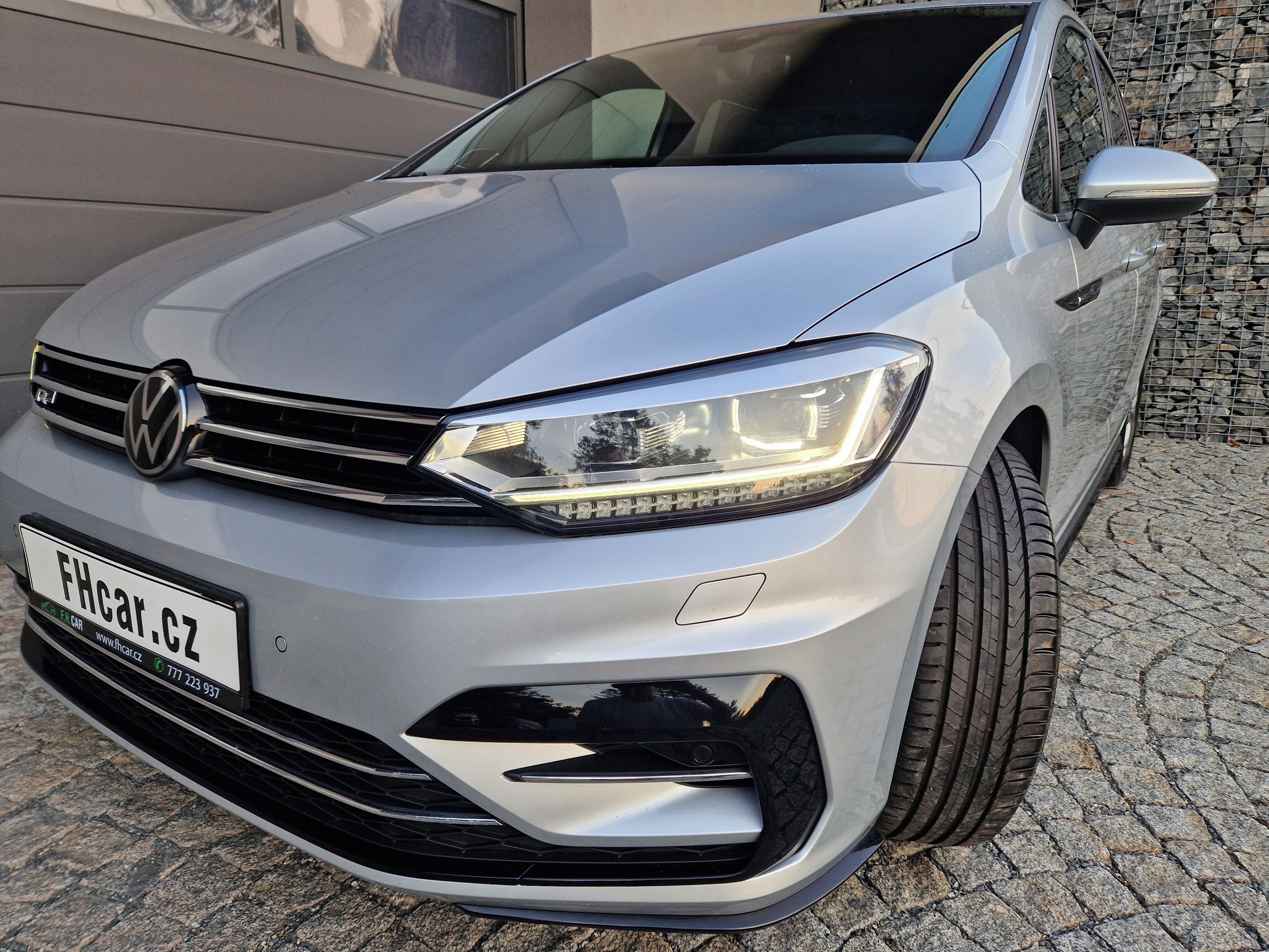 Volkswagen Touran, 2,0 TDI, 110 KW, DSG, R line - fotka 5