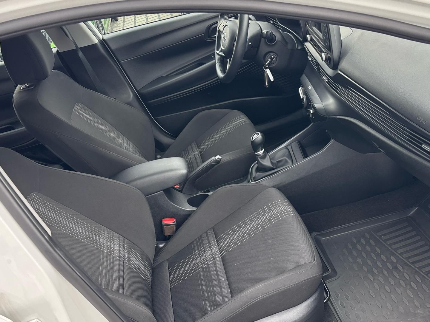 Hyundai Bayon, 1.2 i / 62 kW - fotka 6