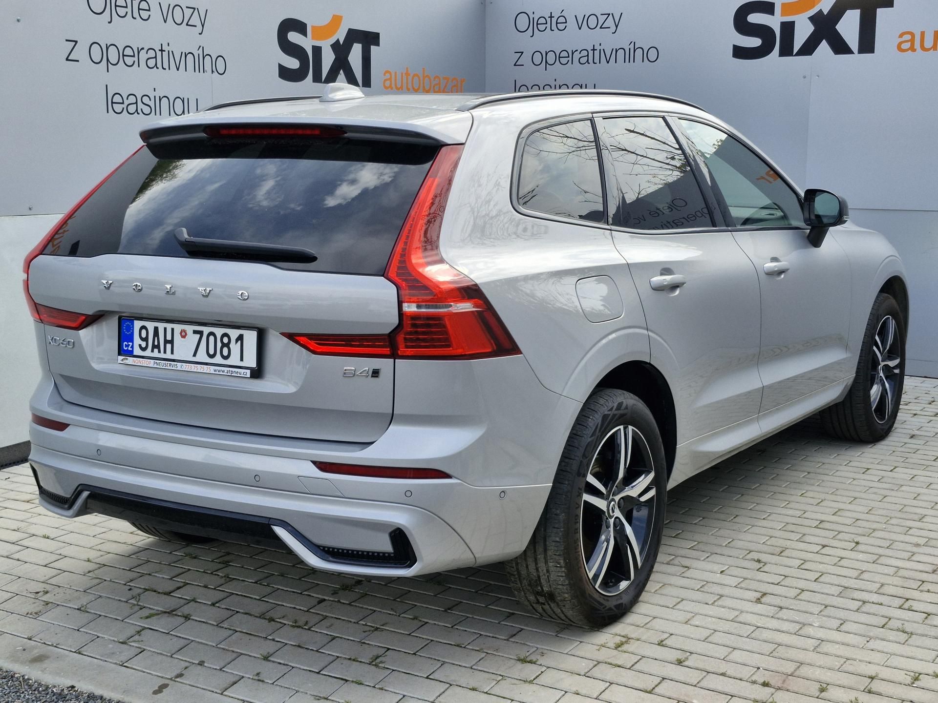 Volvo XC60, B4 R-Design (145 kW) 4x4 AUT - fotka 3