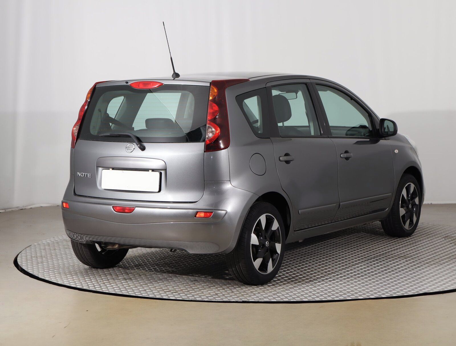 Nissan Note, 1.4 - fotka 5
