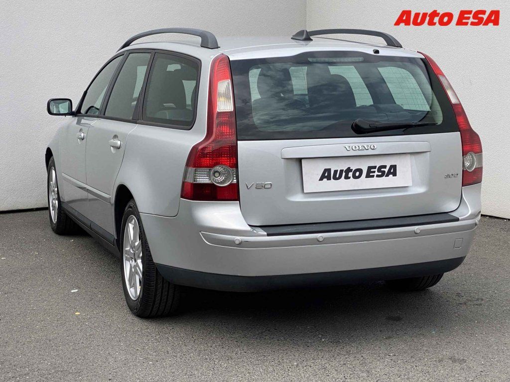 Volvo V50, 2.0 D - fotka 6