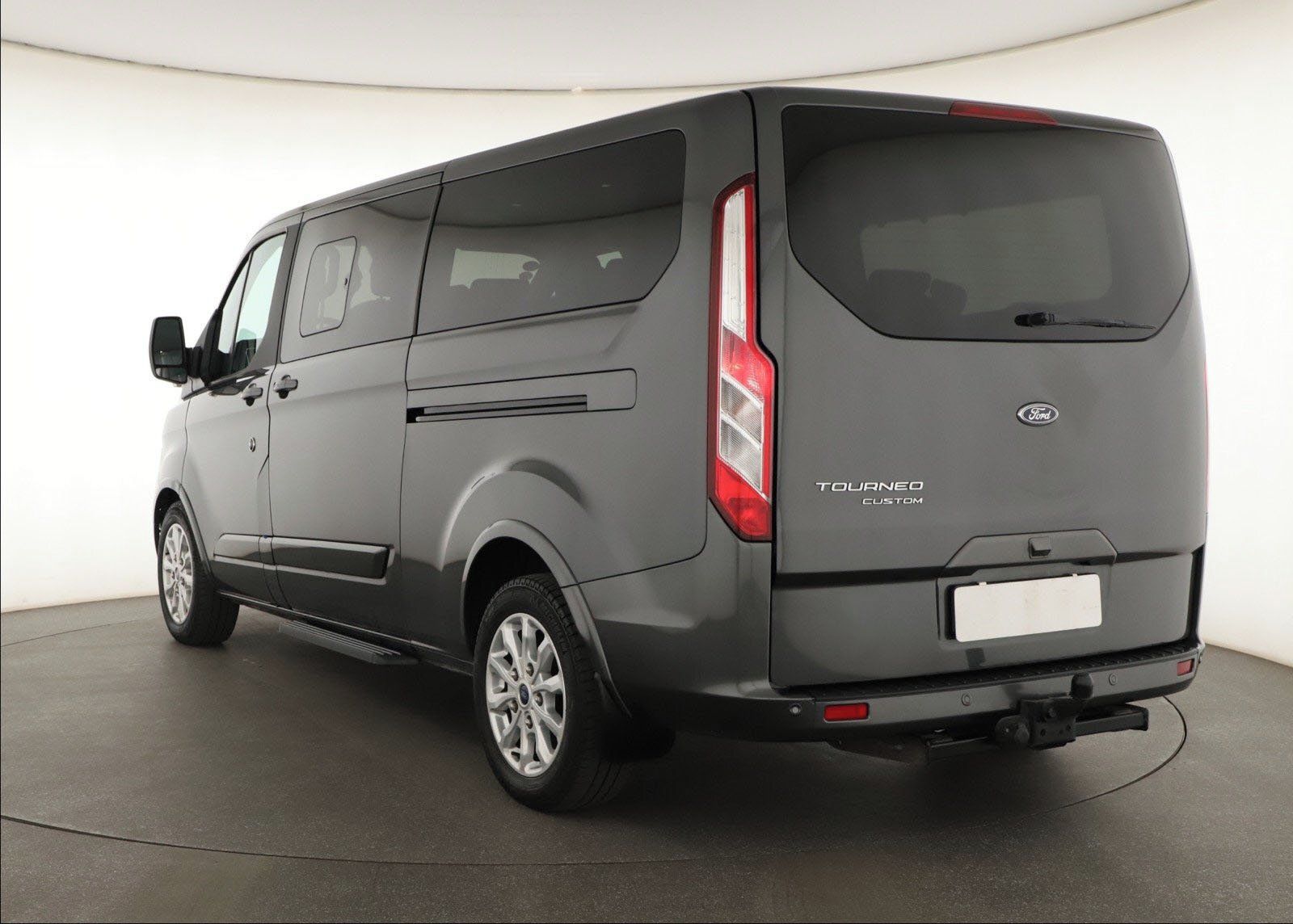 Ford Tourneo Custom, 2.0 EcoBlue, Titanium, Klima - fotka 4
