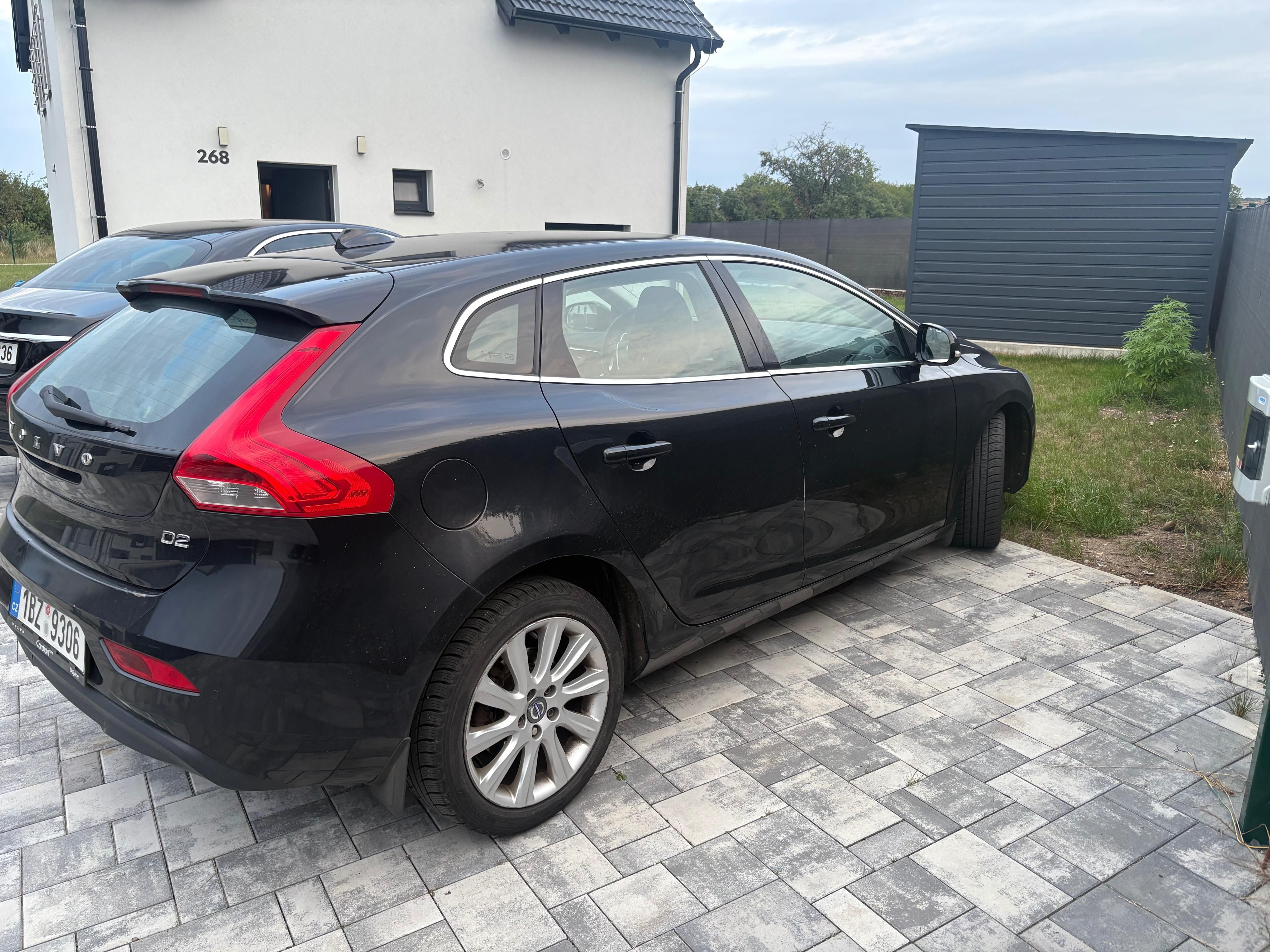 Volvo V40, Volvo V40 1.6D Momentum - fotka 5