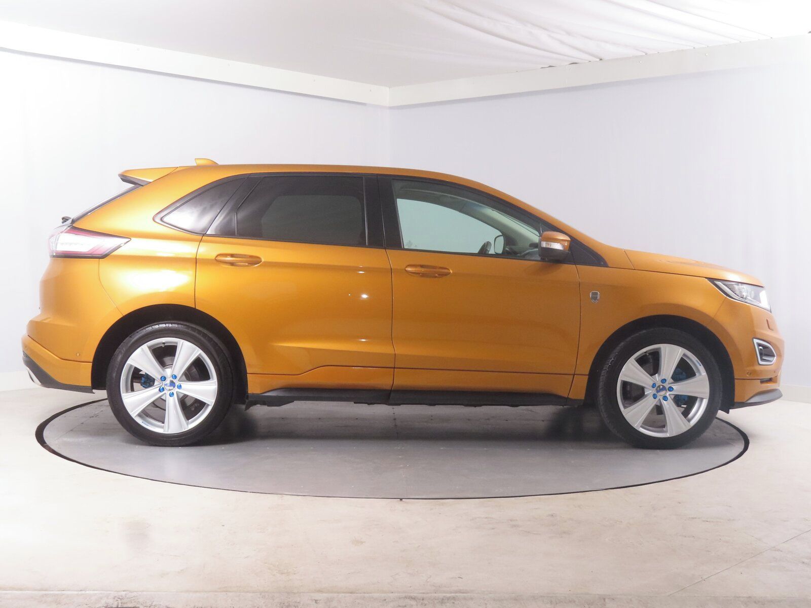 Ford Edge, 2.0 Bi-TDCI, Titanium, 4X4 - fotka 6