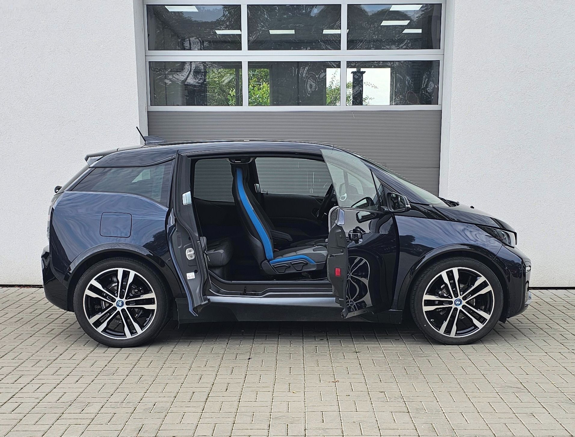 BMW i3, 120Ah, SoH 98% - fotka 6