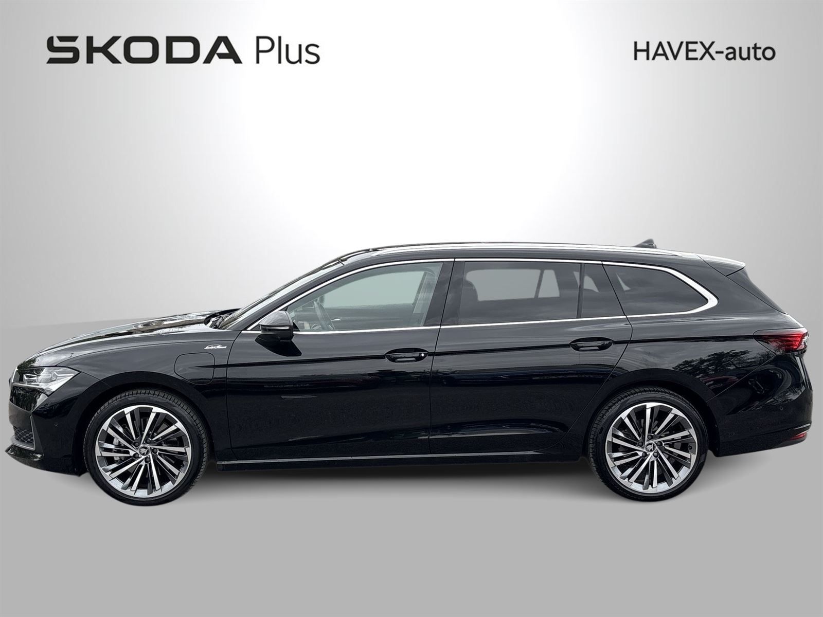 Škoda Superb, Combi 1.5 TSI iV DSG L&K - fotka 3