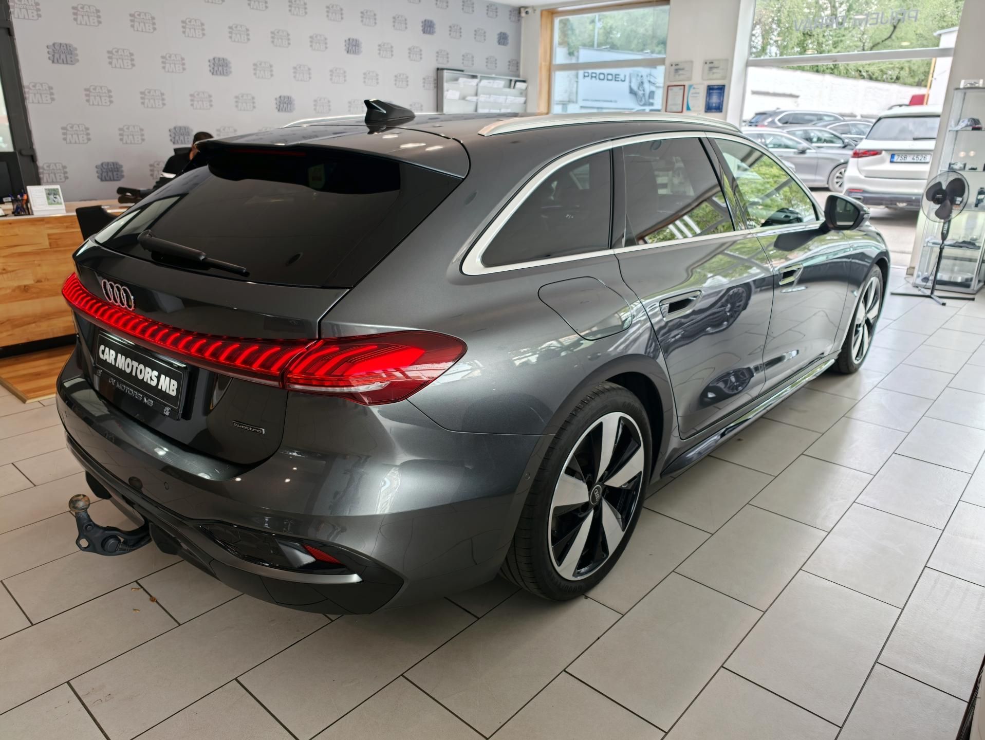 Audi A5, Avant TDI quattro S line Tech+ - fotka 4