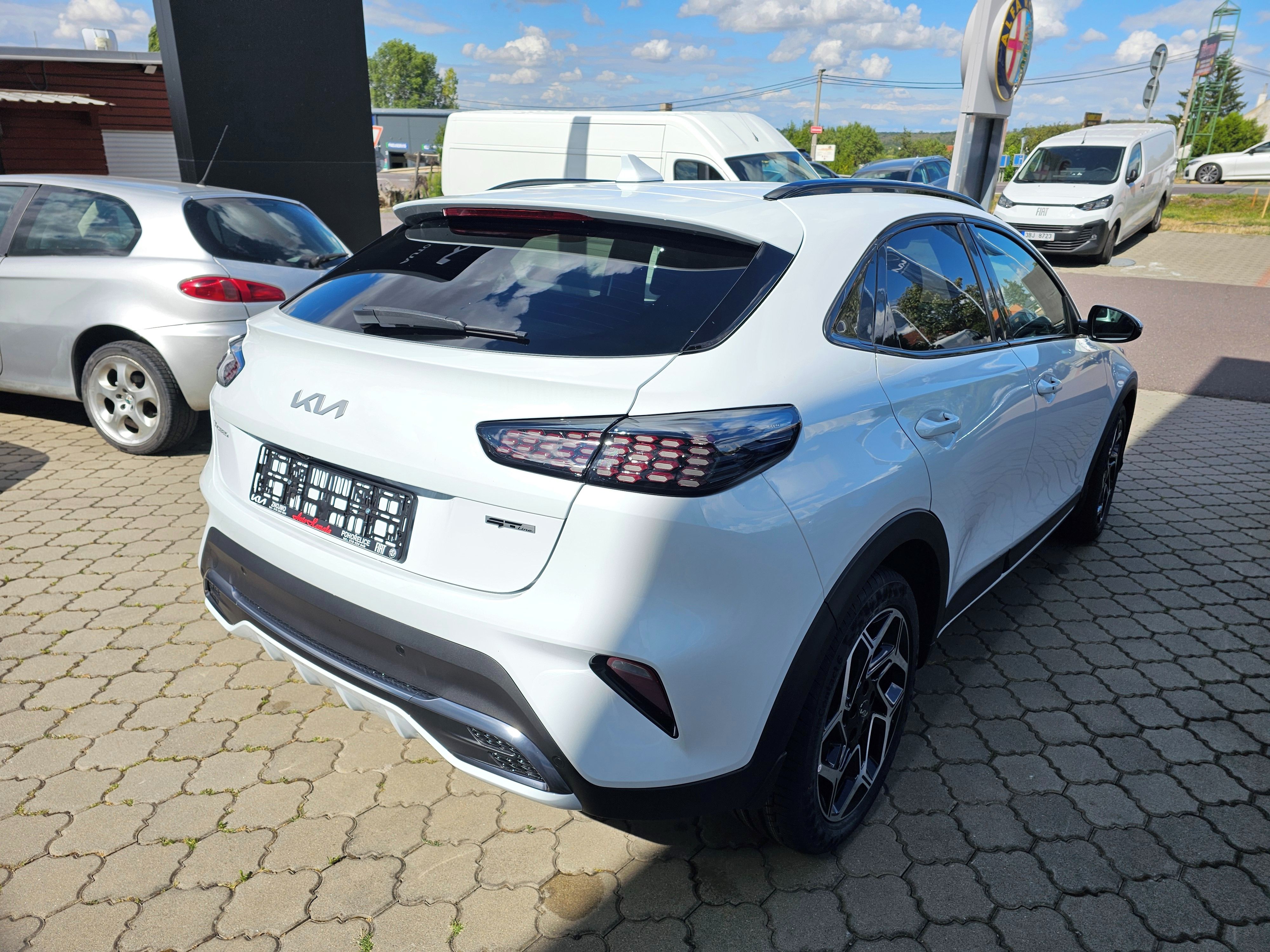 Kia XCee´d, 1,6 T-GDi 132 kW 7DCT GT-Line - fotka 5