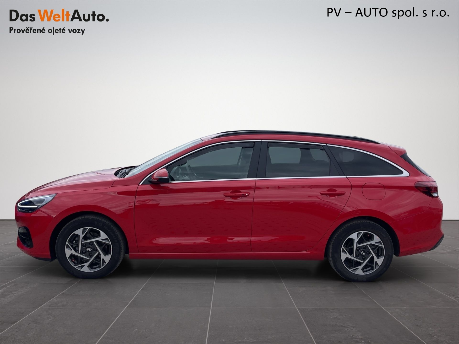 Hyundai i30, 1.5 T-GDI 103 kW MHEV Style DC - fotka 3