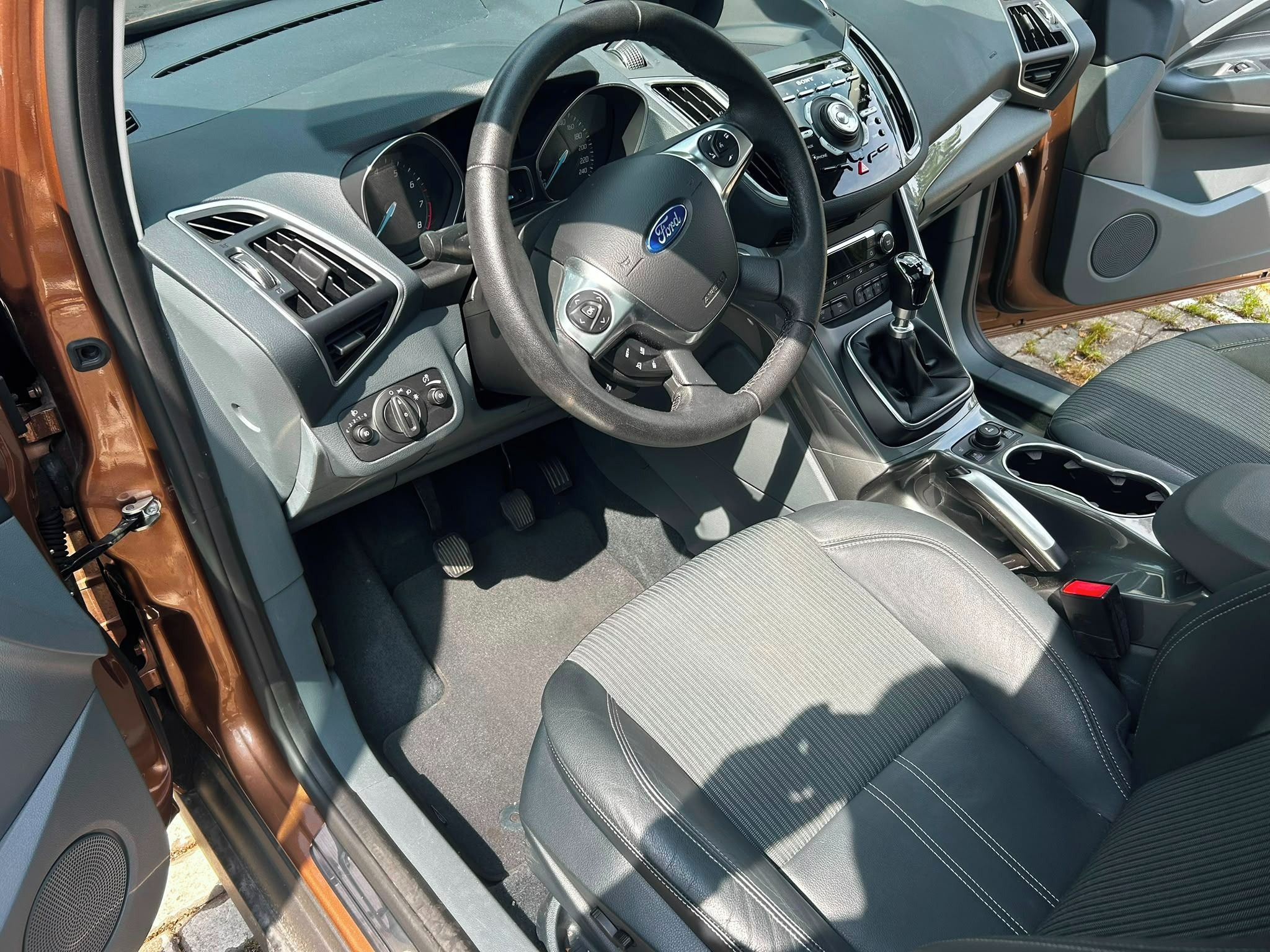 Ford C-MAX, 1,6 EB, PANORAMA, NAVI, KAMERA - fotka 5