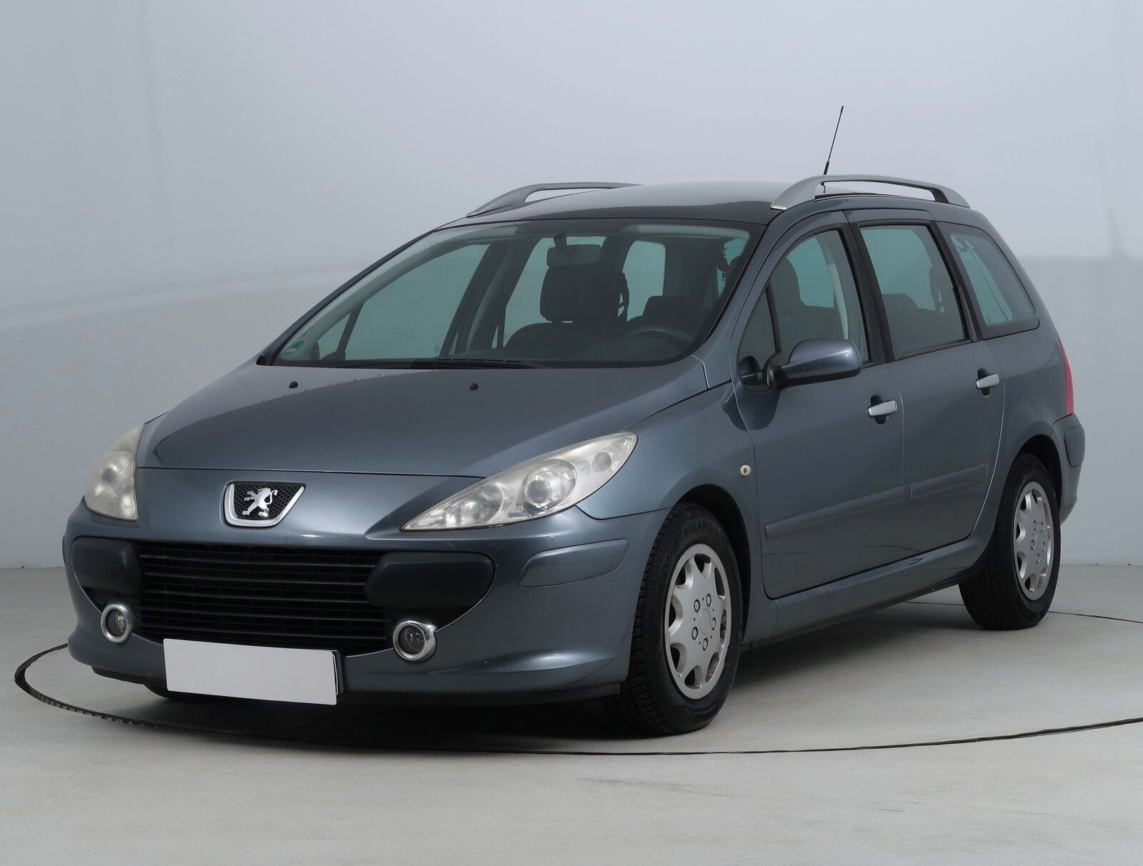 Peugeot 307, 1.6 HDi, 7 míst, Serv.kniha - fotka 2
