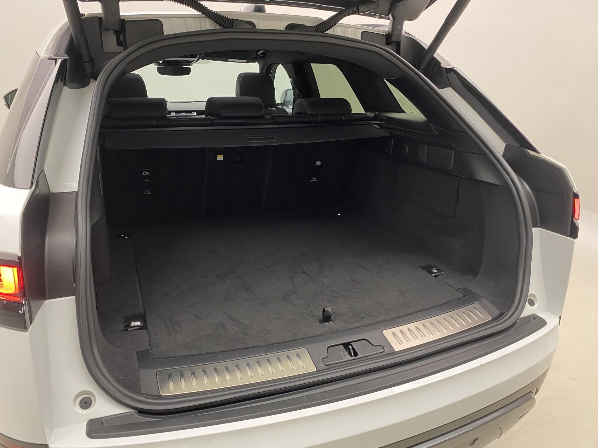 Land Rover Range Rover Velar, D200 SE R-DYNAMIC AWD AUT - fotka 6