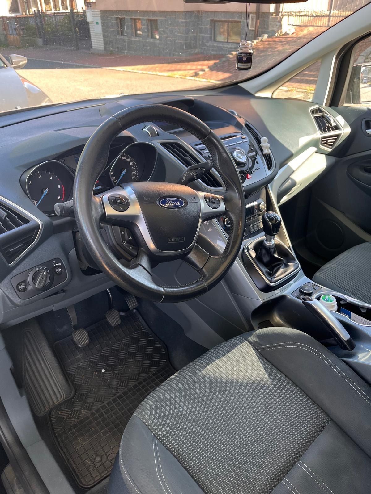 Ford Grand C-MAX, Titanium, 1.6 TDI, servisováno - fotka 2