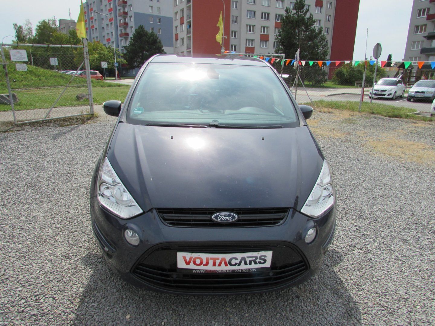 Ford S-MAX, 2.0 TDCi 120kW, 7 MÍSTNÉ - fotka 2
