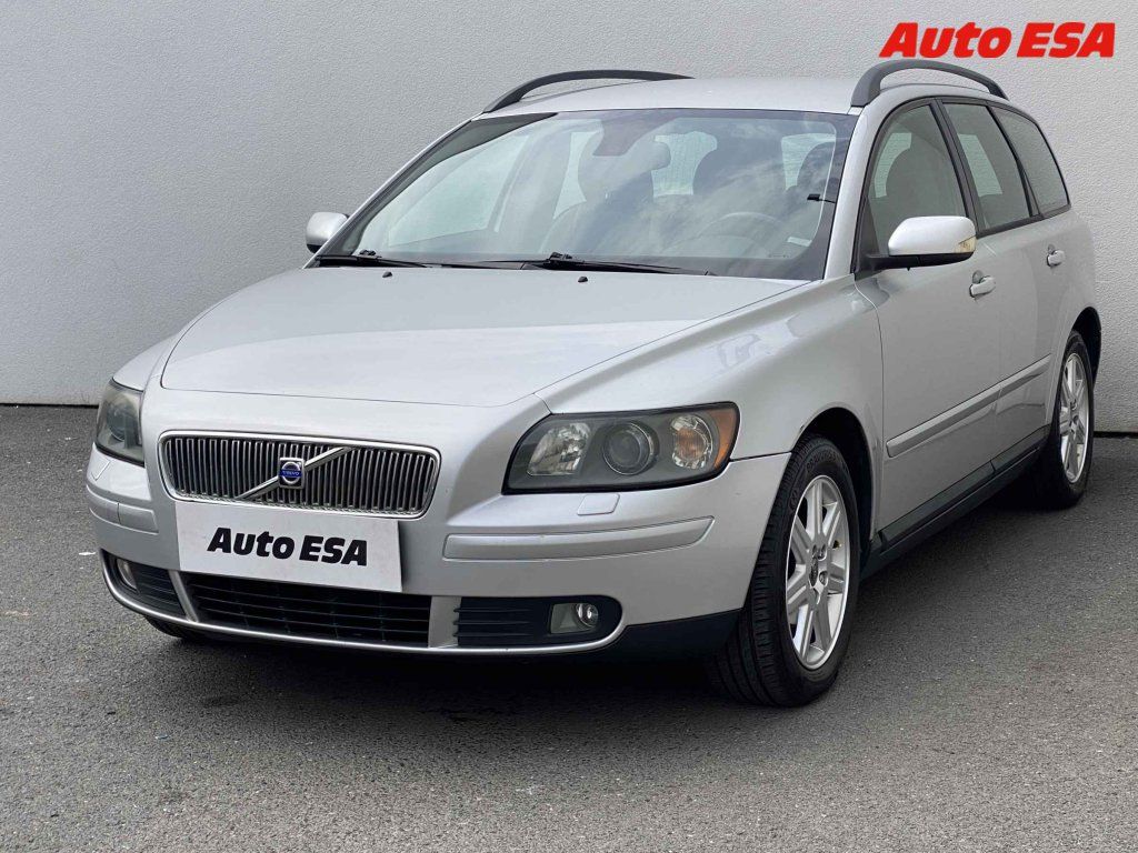 Volvo V50, 2.0 D - fotka 3