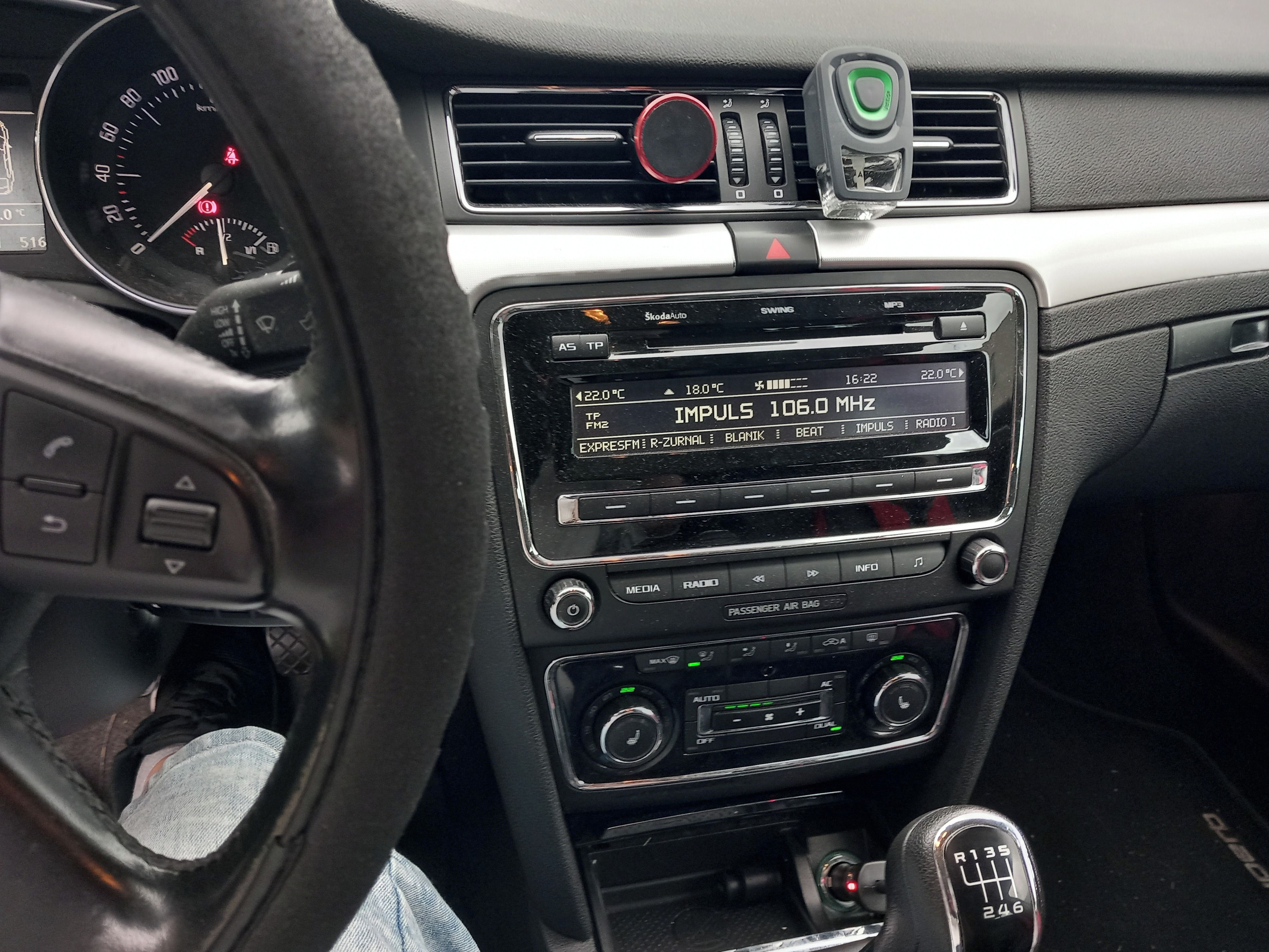Škoda Superb, Superb 2,0tdi bez investic - fotka 6