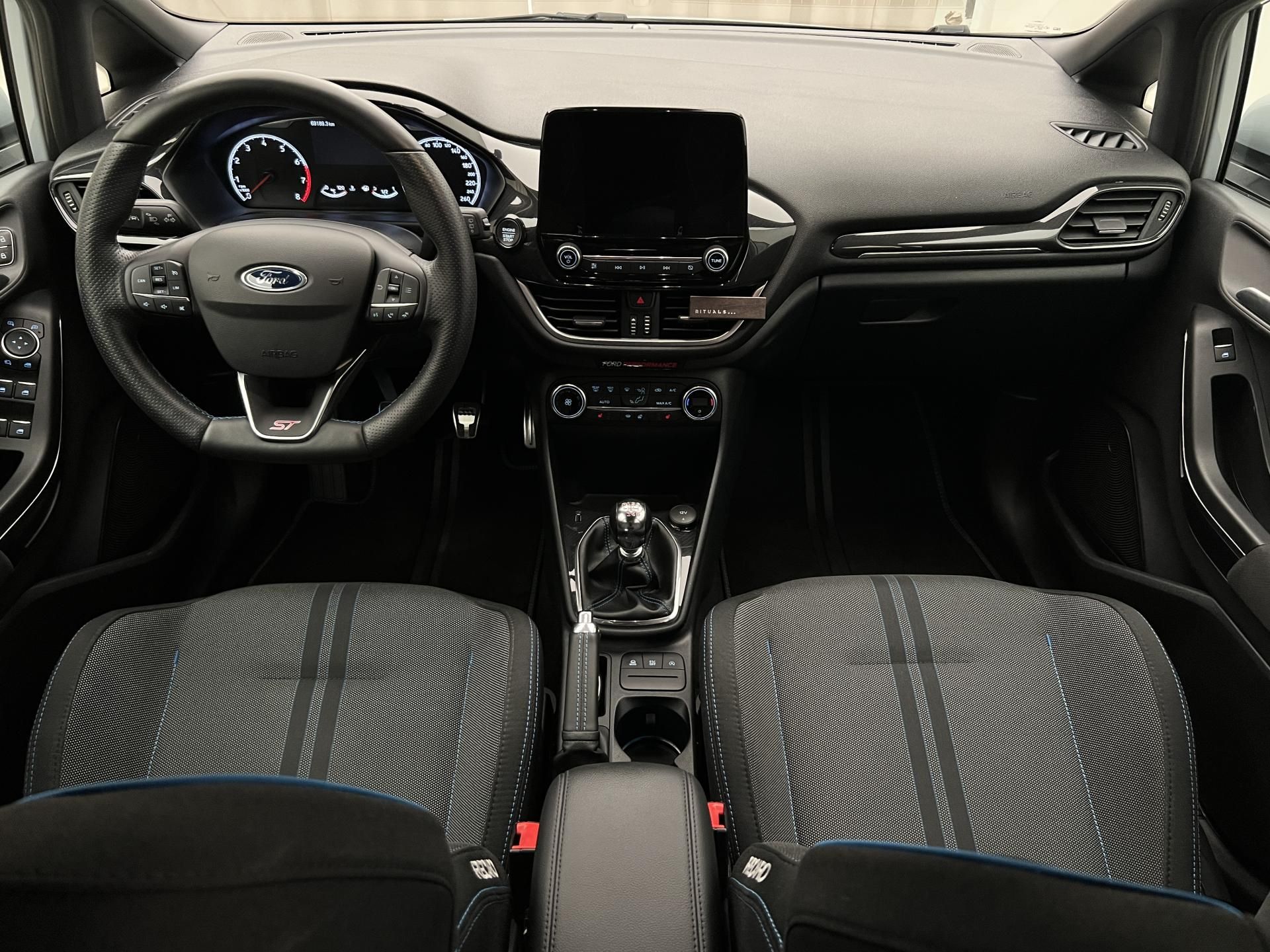 Ford Fiesta, ST Performance Záruka - fotka 2