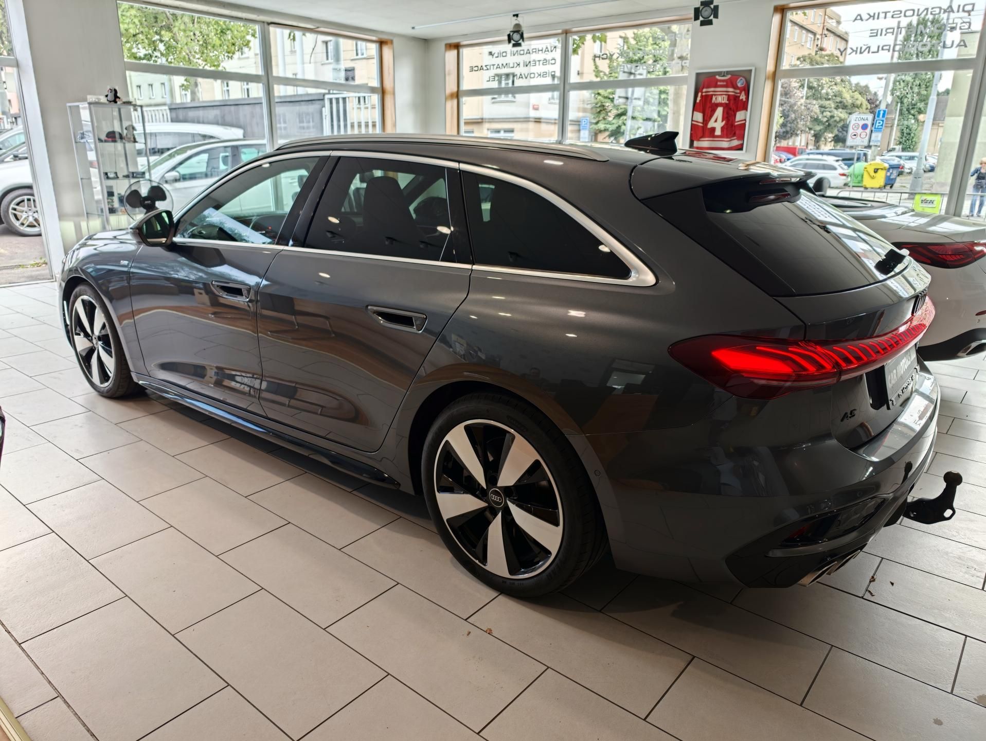 Audi A5, Avant TDI quattro S line Tech+ - fotka 5