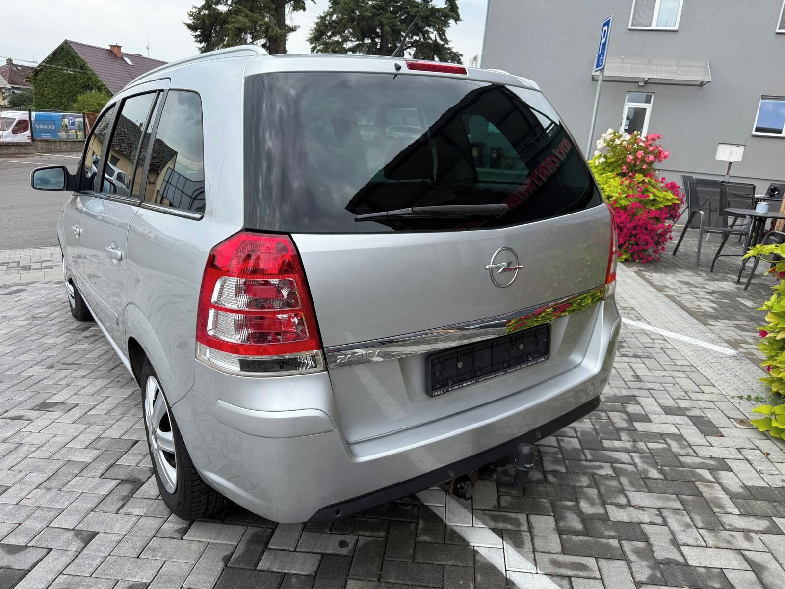 Opel Zafira, 1.8i 103kw 7sed tažné serviska - fotka 3
